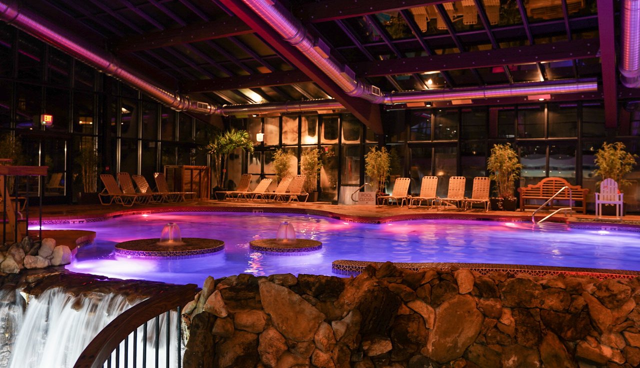 Minerals Pool 2.jpg