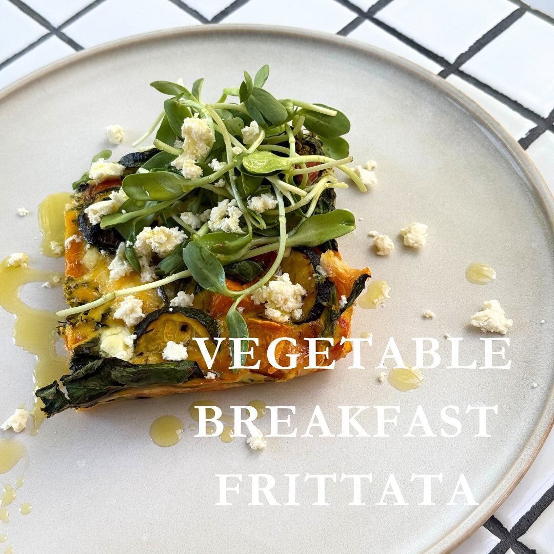 VEGETABLE BREAKFAST FRITTATA 🤍

1. Cut up desired vegetables
2. Dice pumpkin and season ready to roast until soft 
3. Fry off veggies 
4. Add spinach and spices such as turmeric, paprika and thyme 
5. Fry until lightly cooked 
6. Add veggies into a 