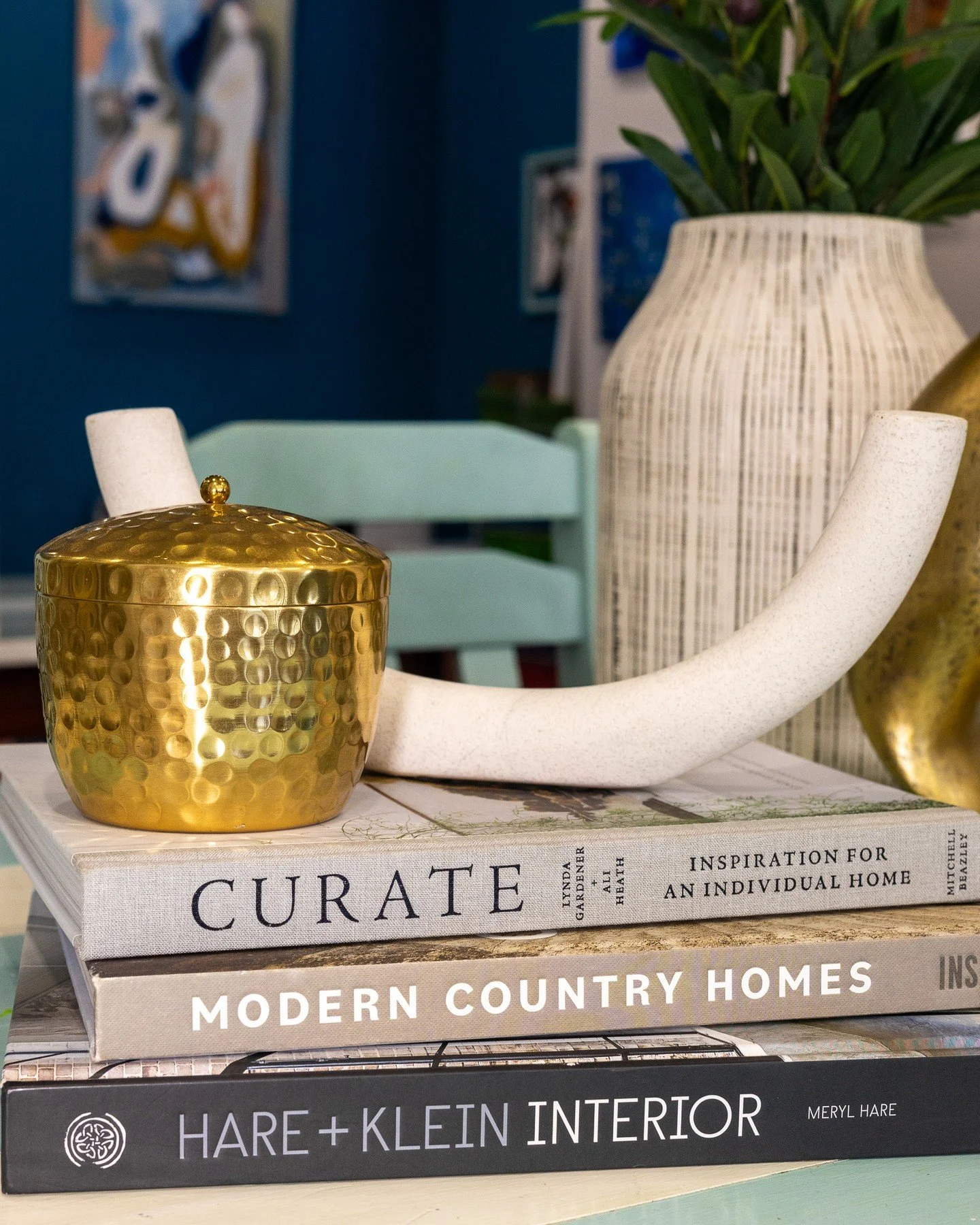 Want to style your home like a designer? 🏡 You can learn how to in our 2 hour Interior Design Workshop!

✨ Create balanced layouts
✨ Style your spaces with confidence
✨ Bring together furniture, d&eacute;cor and design elements

Bring photos of your