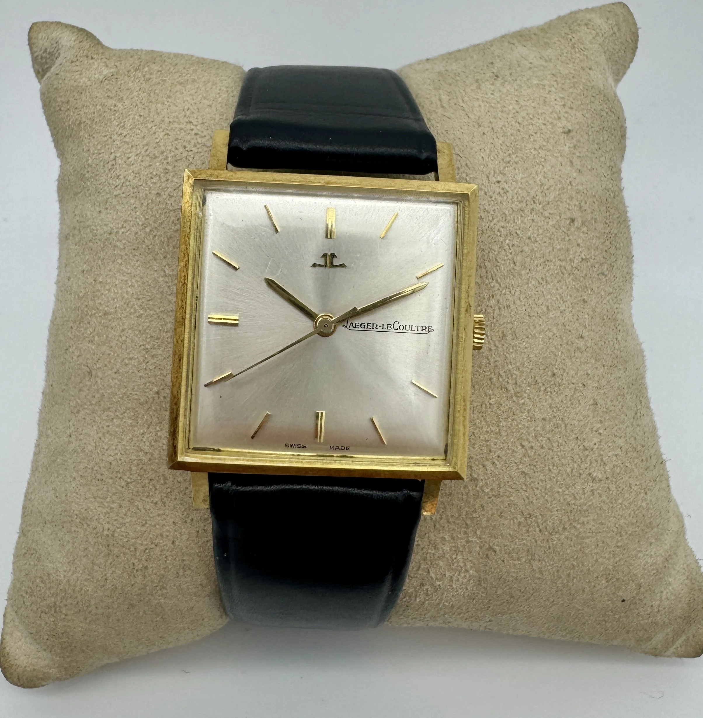 JAEGER-LECOULTRE SQUARE 18KT YELLOW GOLD WATCH