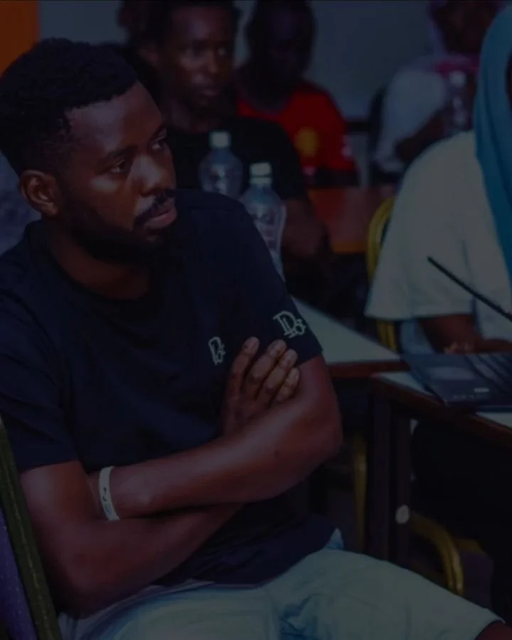3 out of every 4 young people in Kakuma Refugee Camp are without work, trapped in a cycle of inactivity and despair😩. 

That&rsquo;s 75% of the youth missing out on opportunities to learn, grow, and contribute to their communities. 

This isn&rsquo;