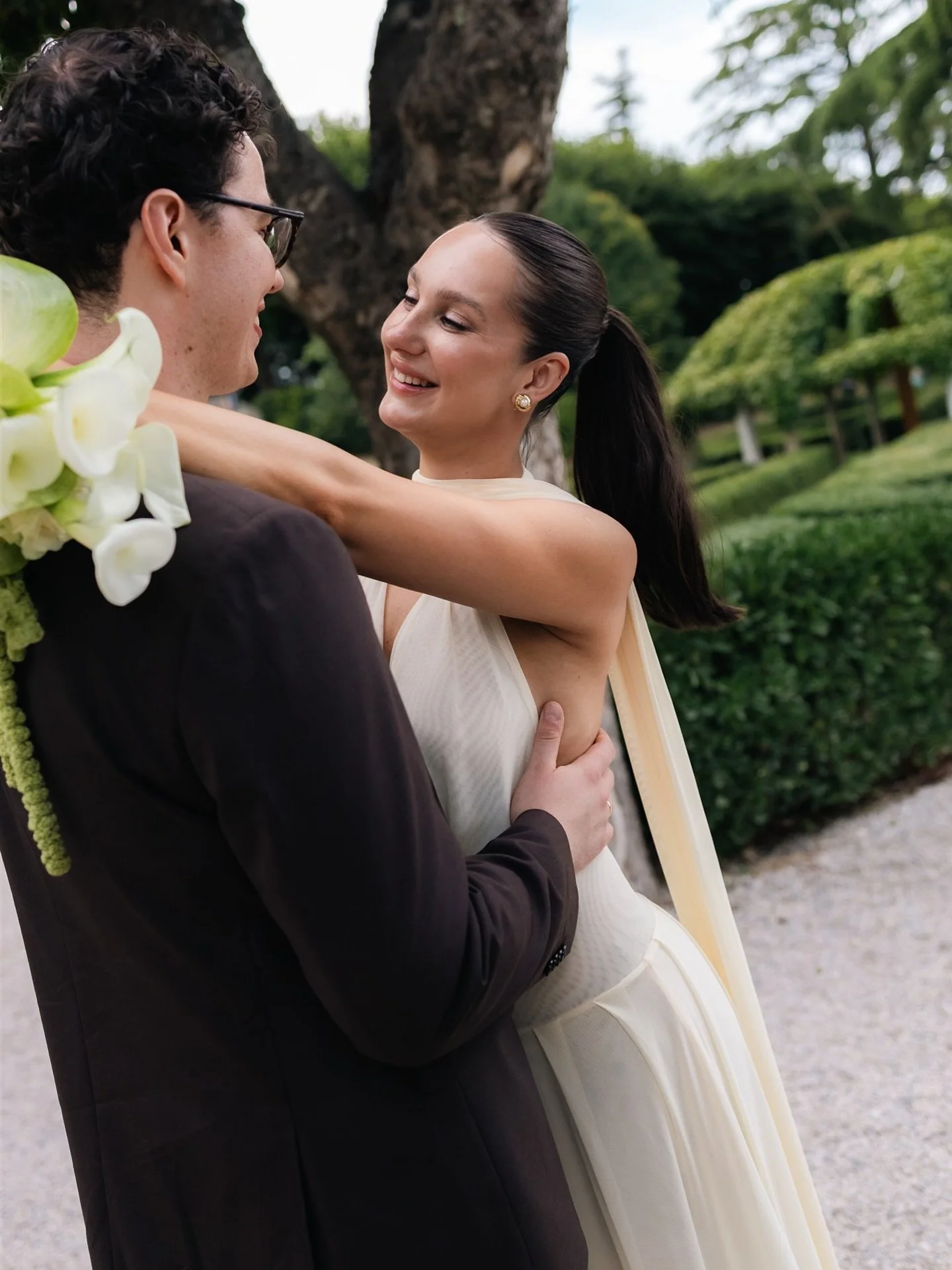 M &amp; K, moments after saying &ldquo;I do,&rdquo; in the gardens of Montepulciano in Tuscany, Italy 💚

.
.
.
#tuscanyweddingphotographer
#italyweddingphotographer
#destinationweddingphotographer
#europeweddingphotographer
#montepulciano
#tuscanywe