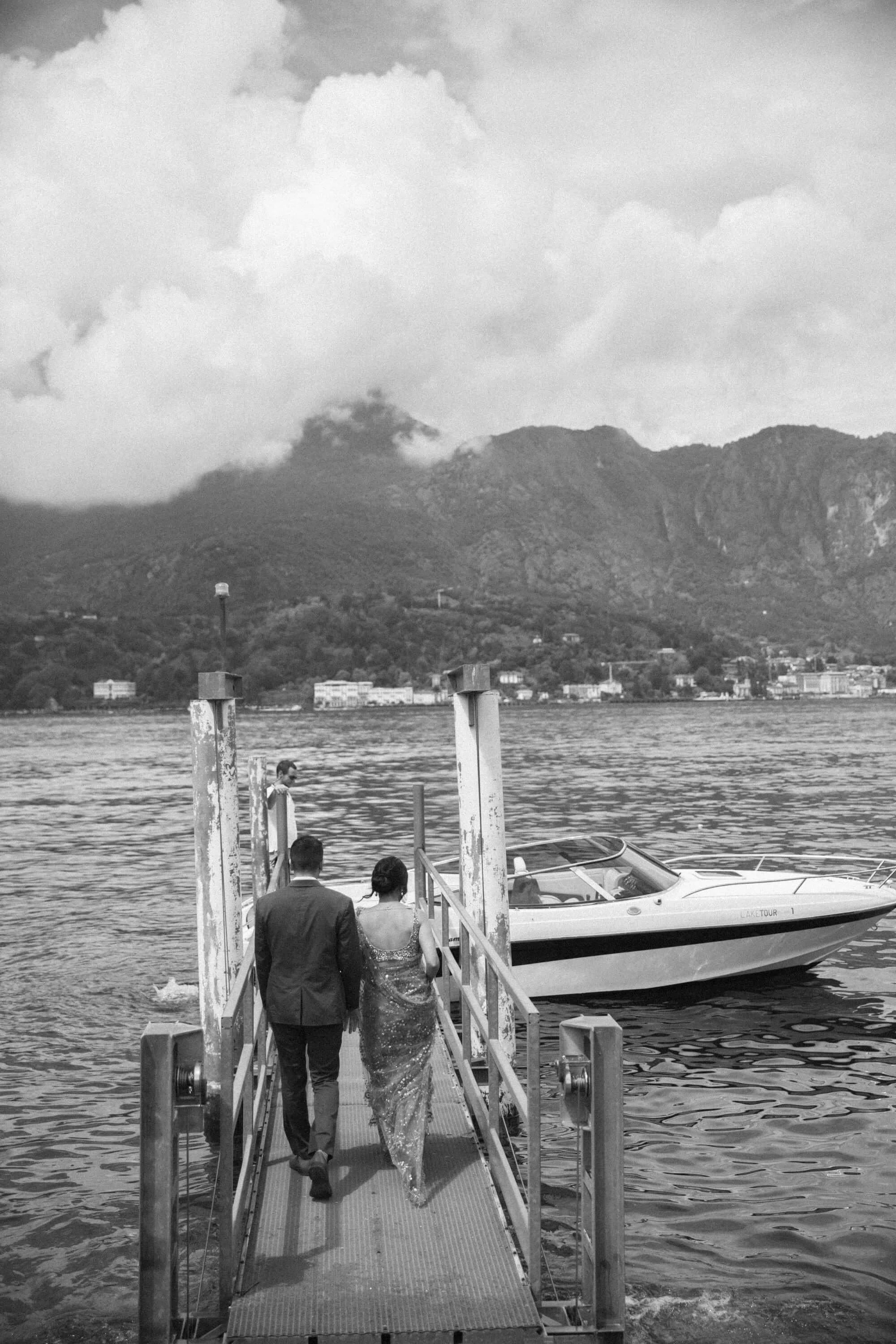 LakeComo_afterweddingshoot_Alisha&Ankur_ZuzannaWeddings_080.jpg