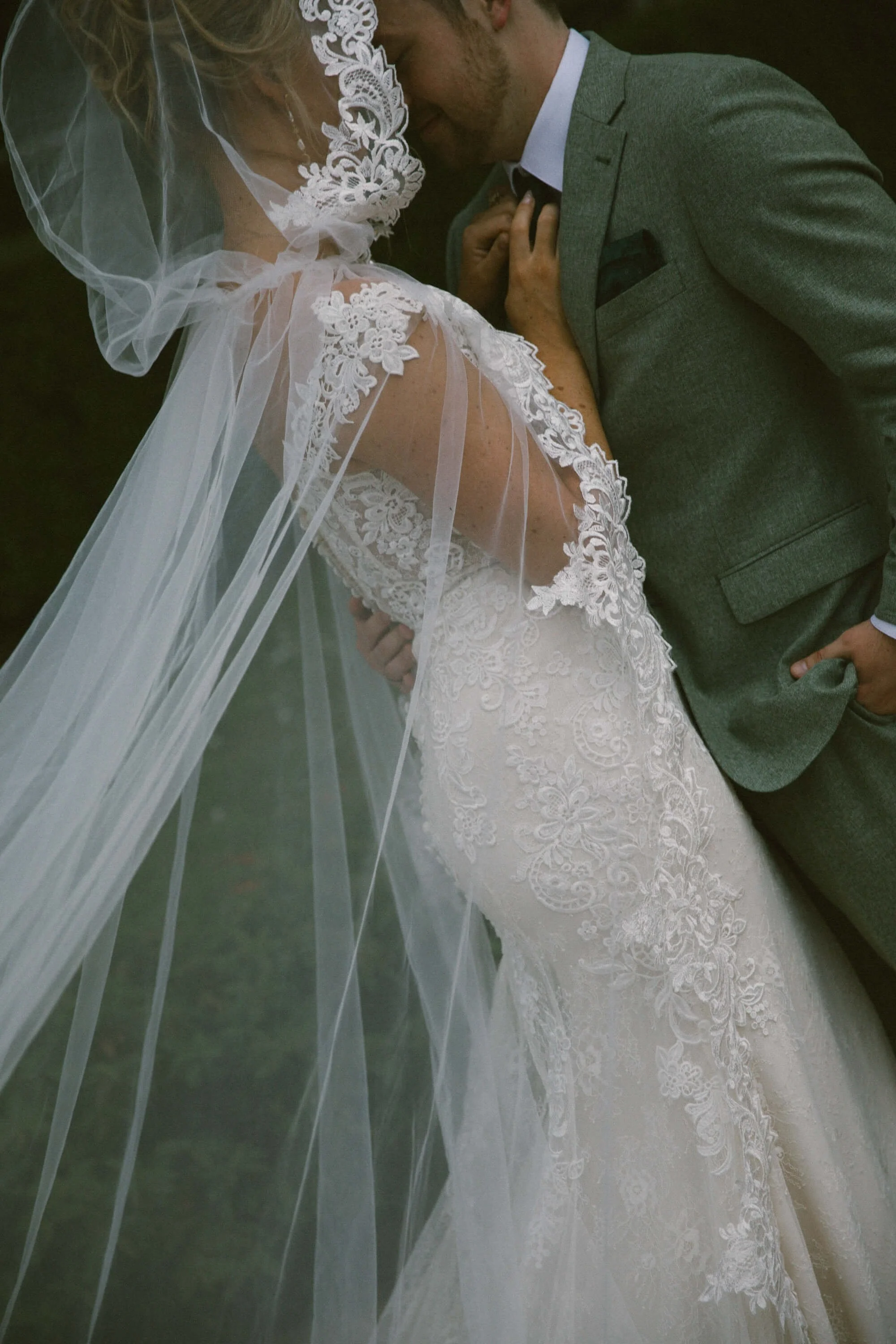 ChateauTrieux_wedding_Keshia&Ian_ZuzannaWeddings-426.jpg