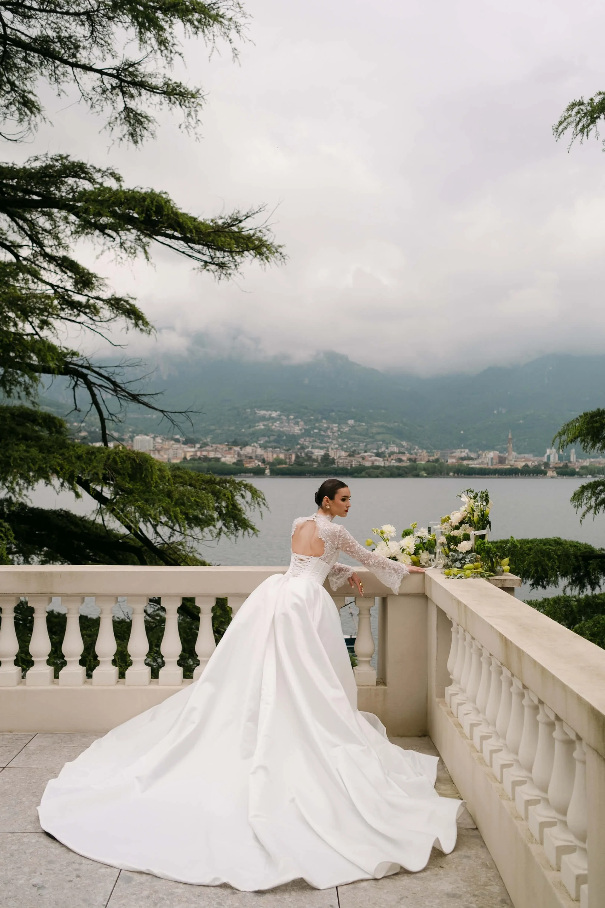 ZuzannaWeddings_LakeComo_Editorial-58.jpg