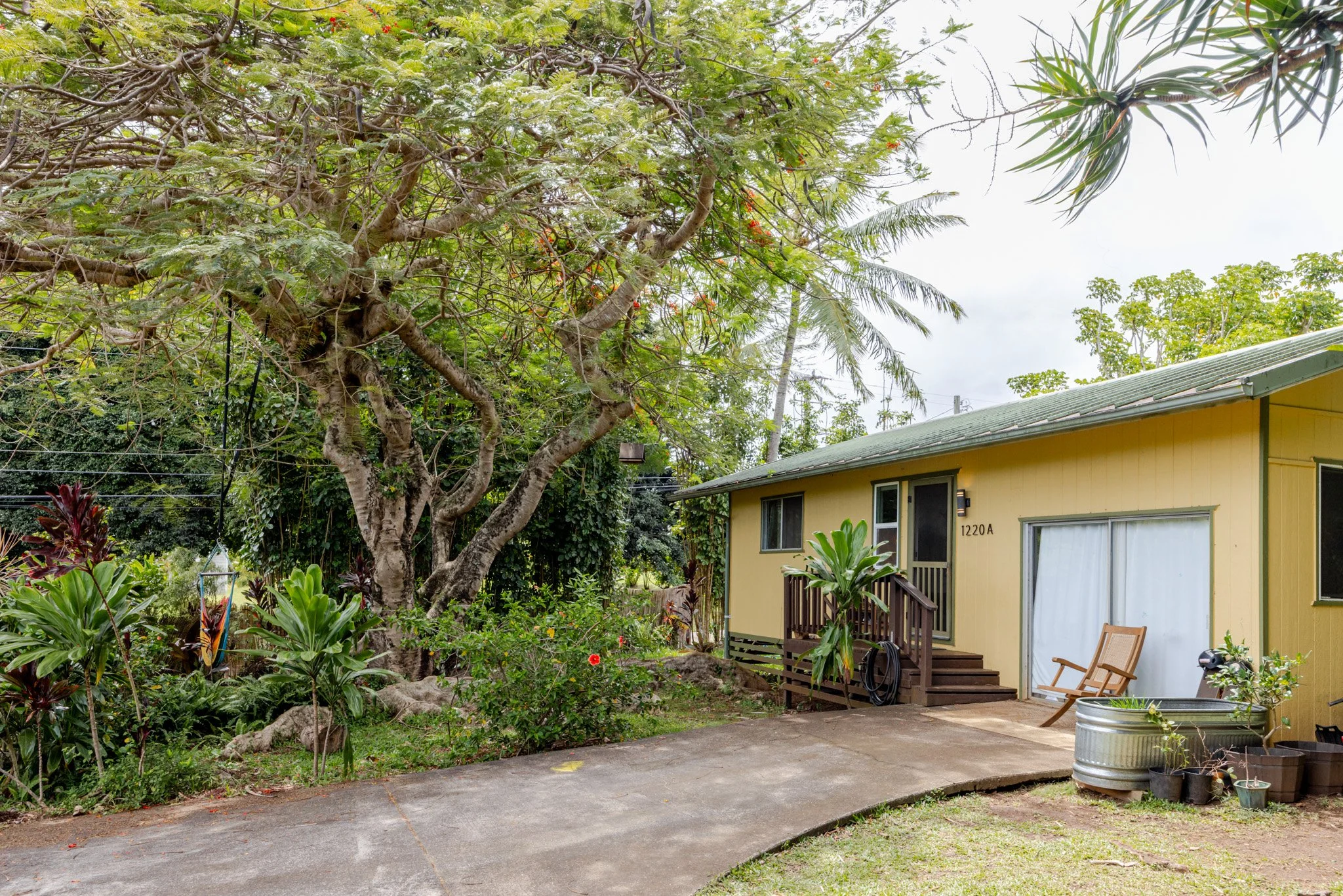 1220 w kuiaha - 19.jpg