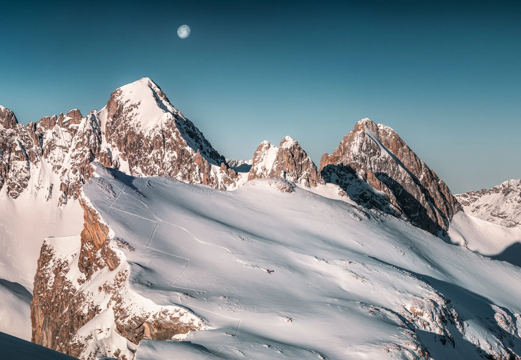 hasenfluh-moonrise-skitour-lech-arlberg-2.jpg