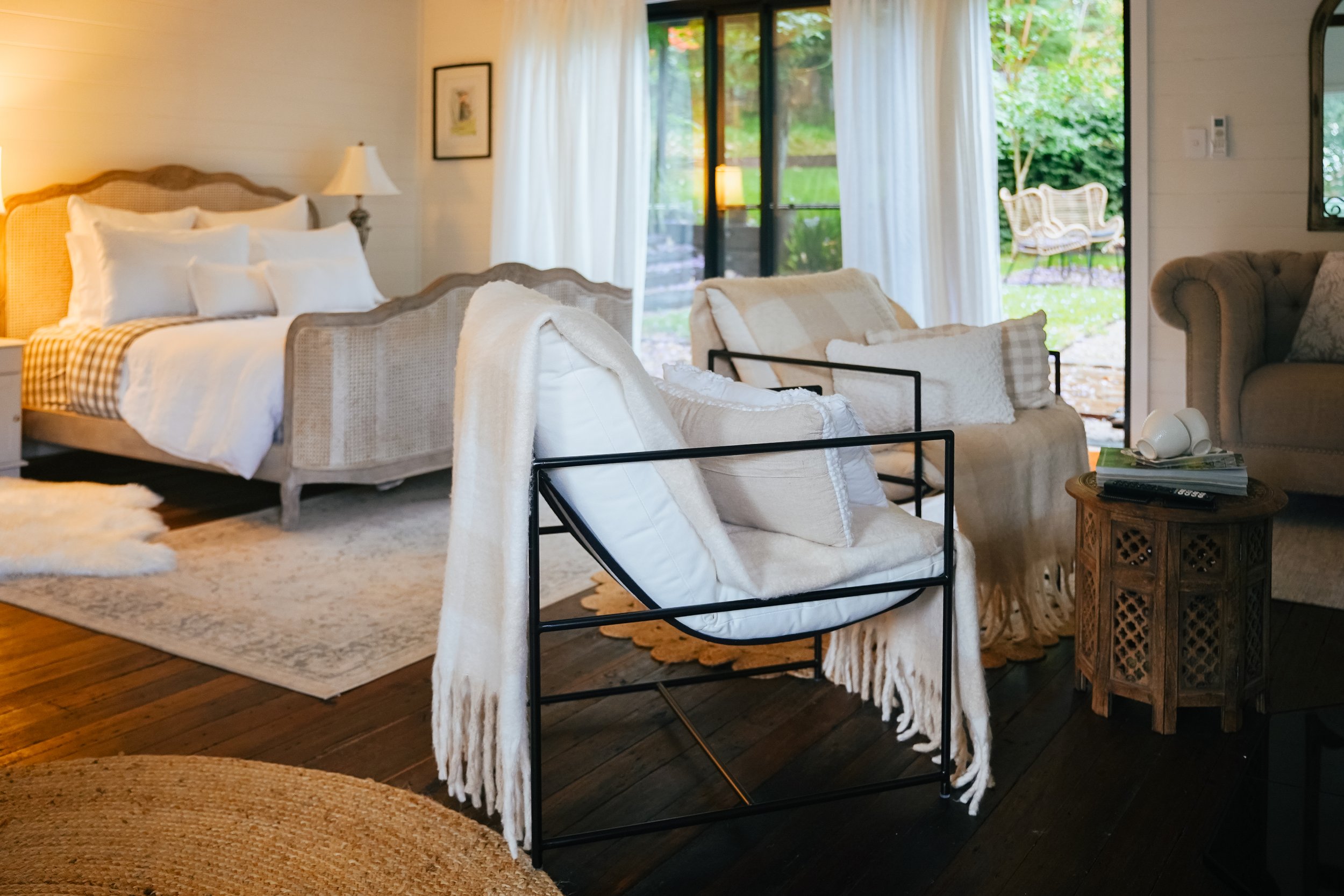 Cosy luxurious studio in the high country hamlets ravensbourne highfields near toowoomba escape to the mountains with wood fire and queen bed self contained studio accommodation