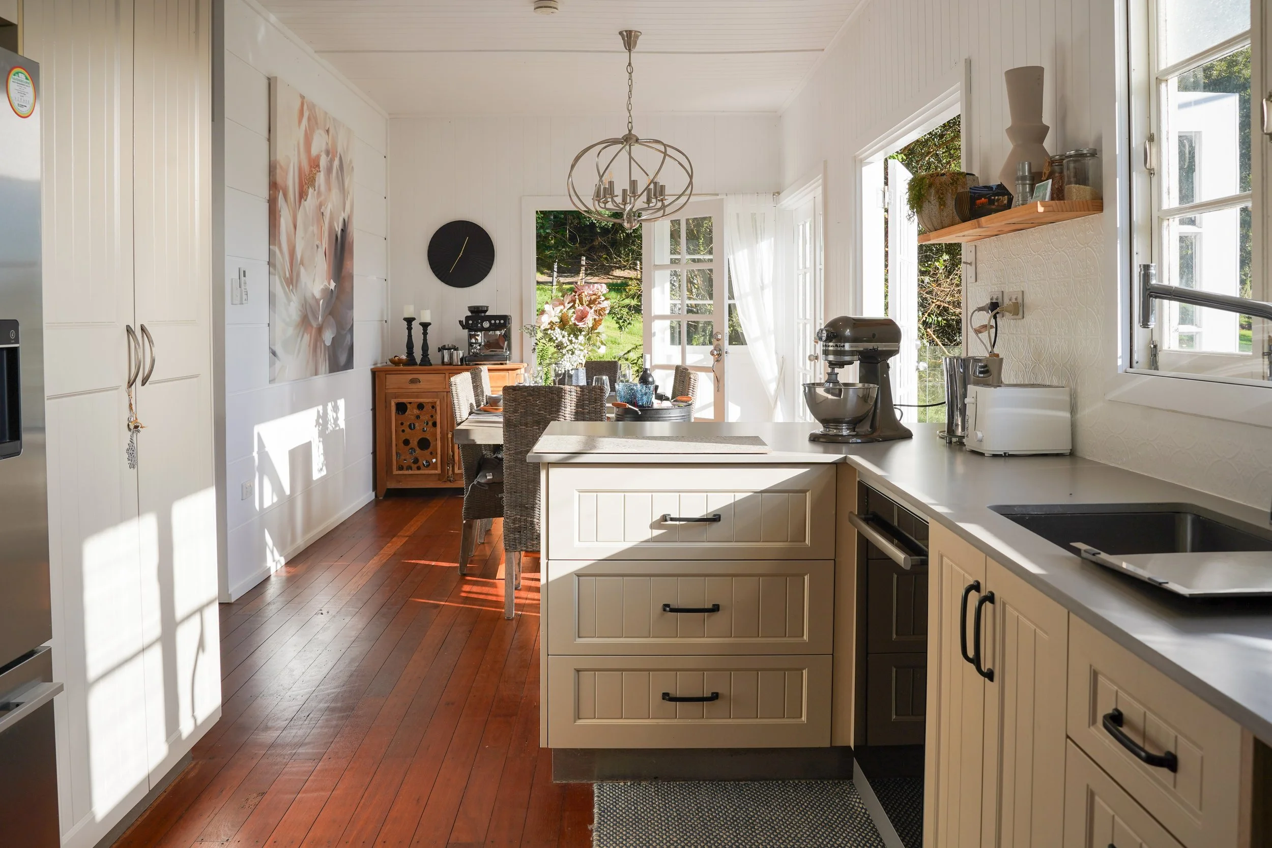 KentisPlace -Kitchen2.jpg