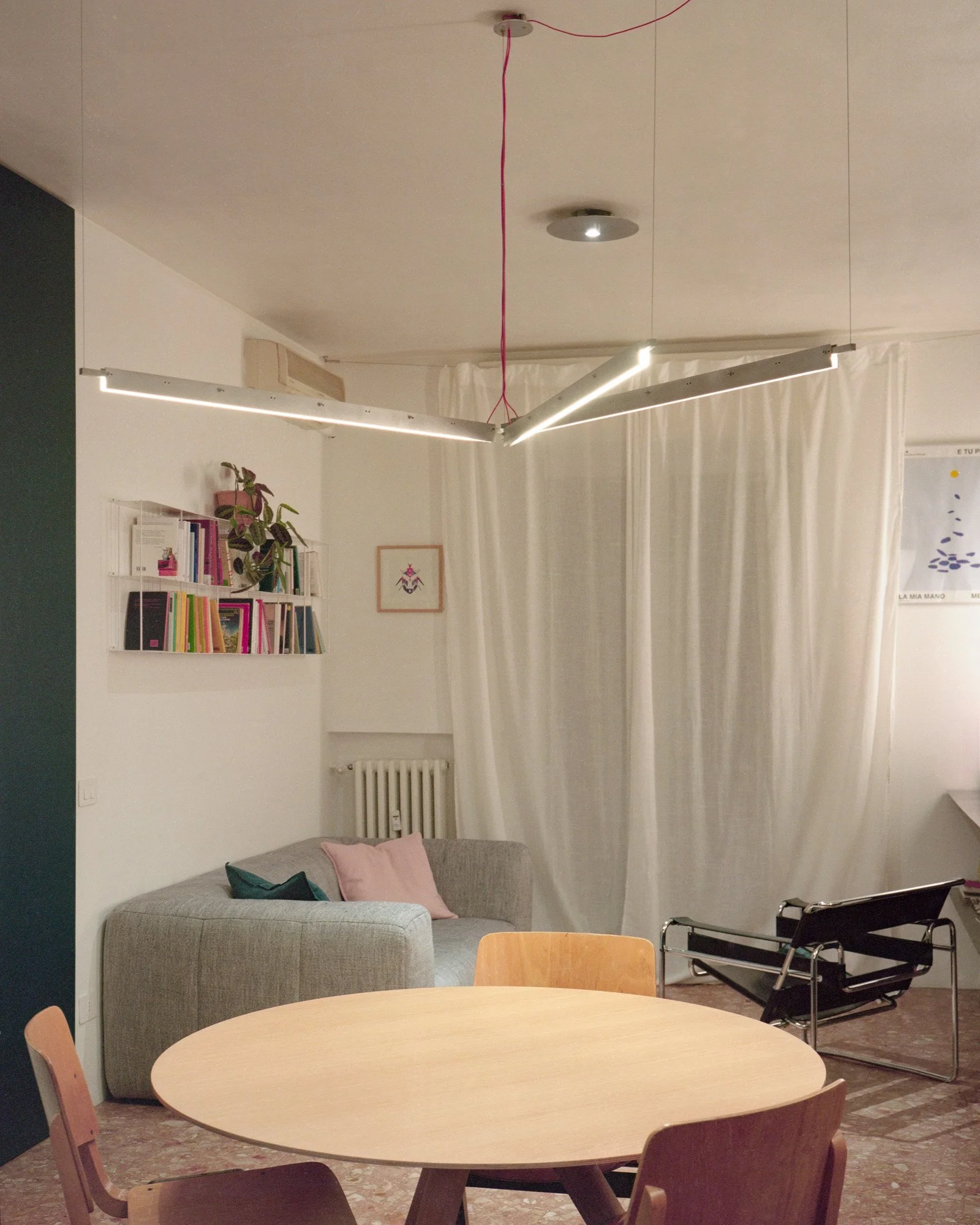 Almost_Blue_2000px_srgb_ (14).jpg