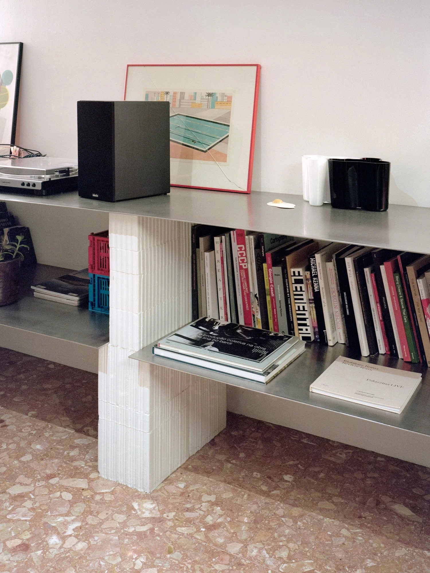 Almost_Blue_2000px_srgb_ (11).jpg