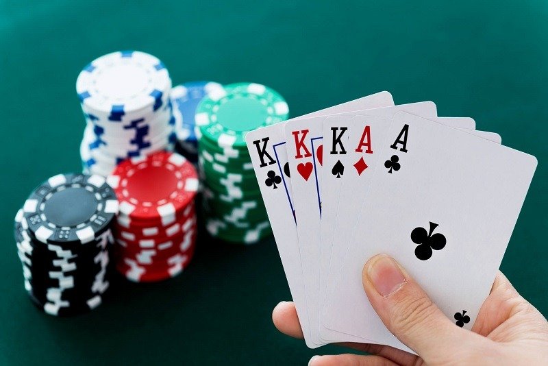 Thứ Tự Bài Trong Poker Là Gì? Sắp Xếp Mạnh Đến Yếu