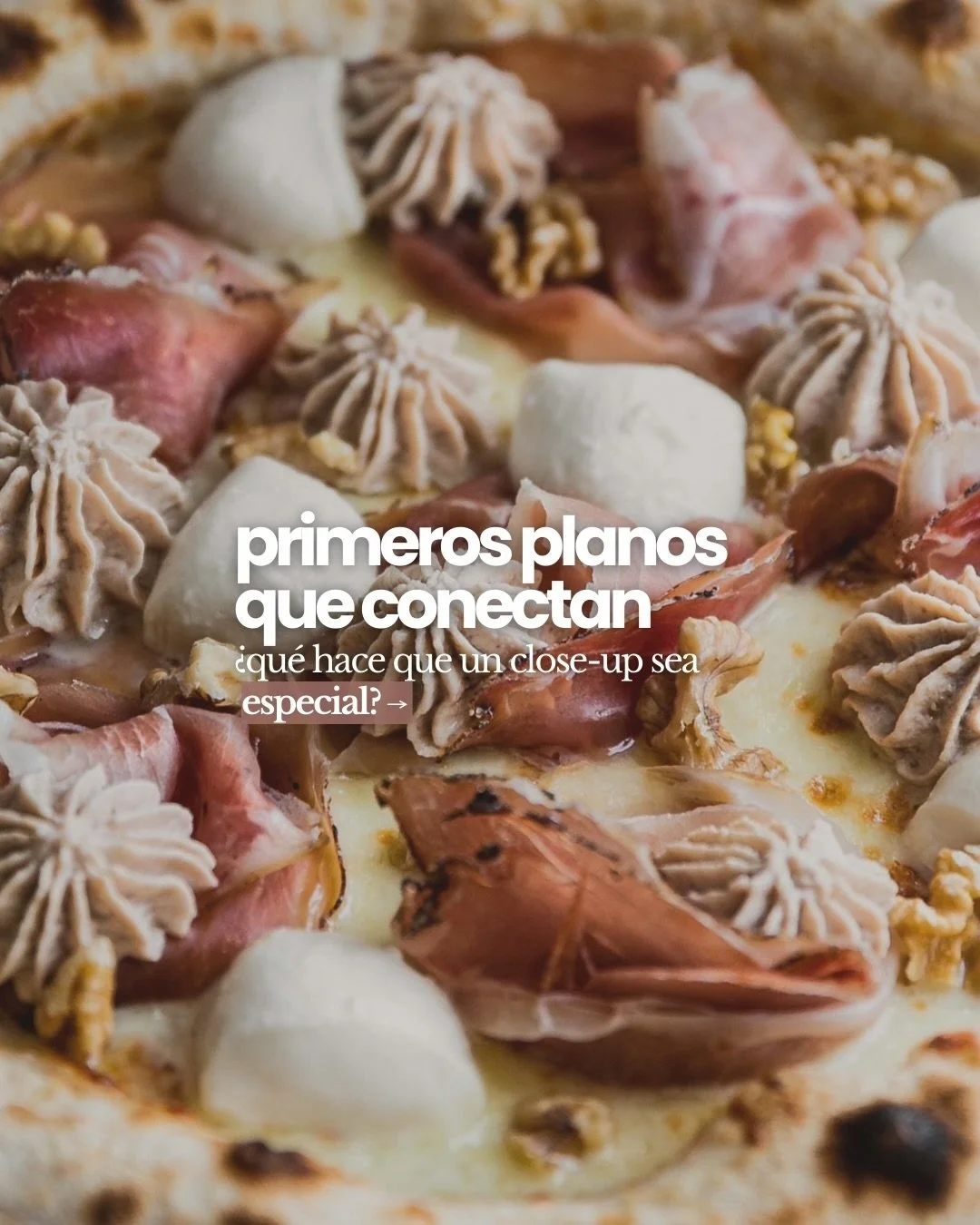 No es solo acercarte m&aacute;s. Es que cuando te acercas, tiene que haber algo que valga la pena ver de cerca.

Texturas que contrastan, ingredientes muy fotog&eacute;nicos, luz que hace que todo brille en el lugar correcto, esas cosas.

Aqu&iacute;