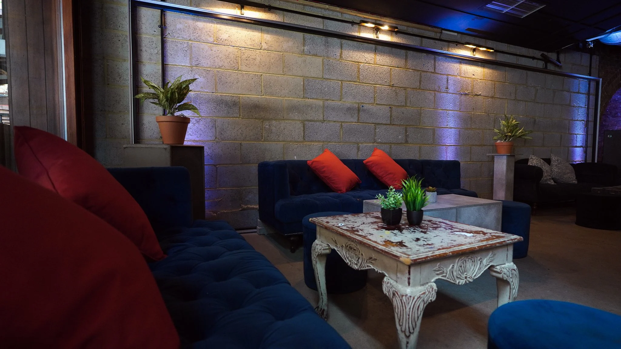 2.) Arch 2 Lounge .jpg