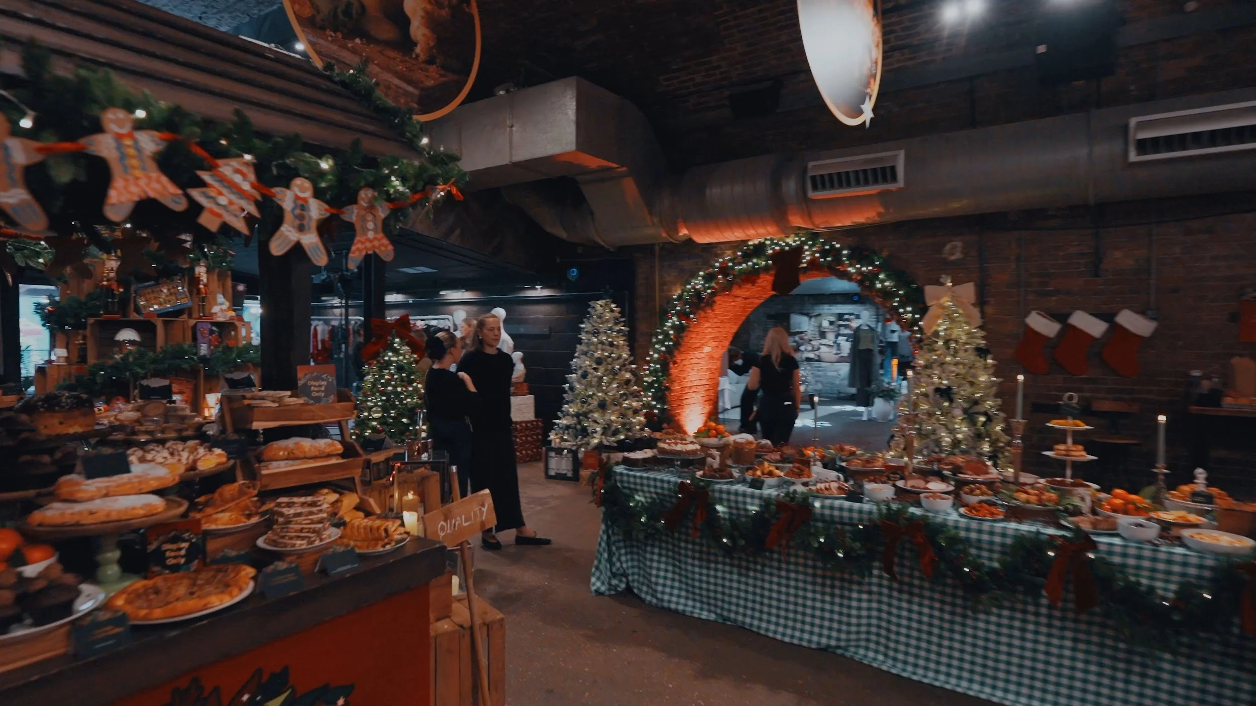 morrisons-christmas-showcase-83-rivington-street-040.jpg