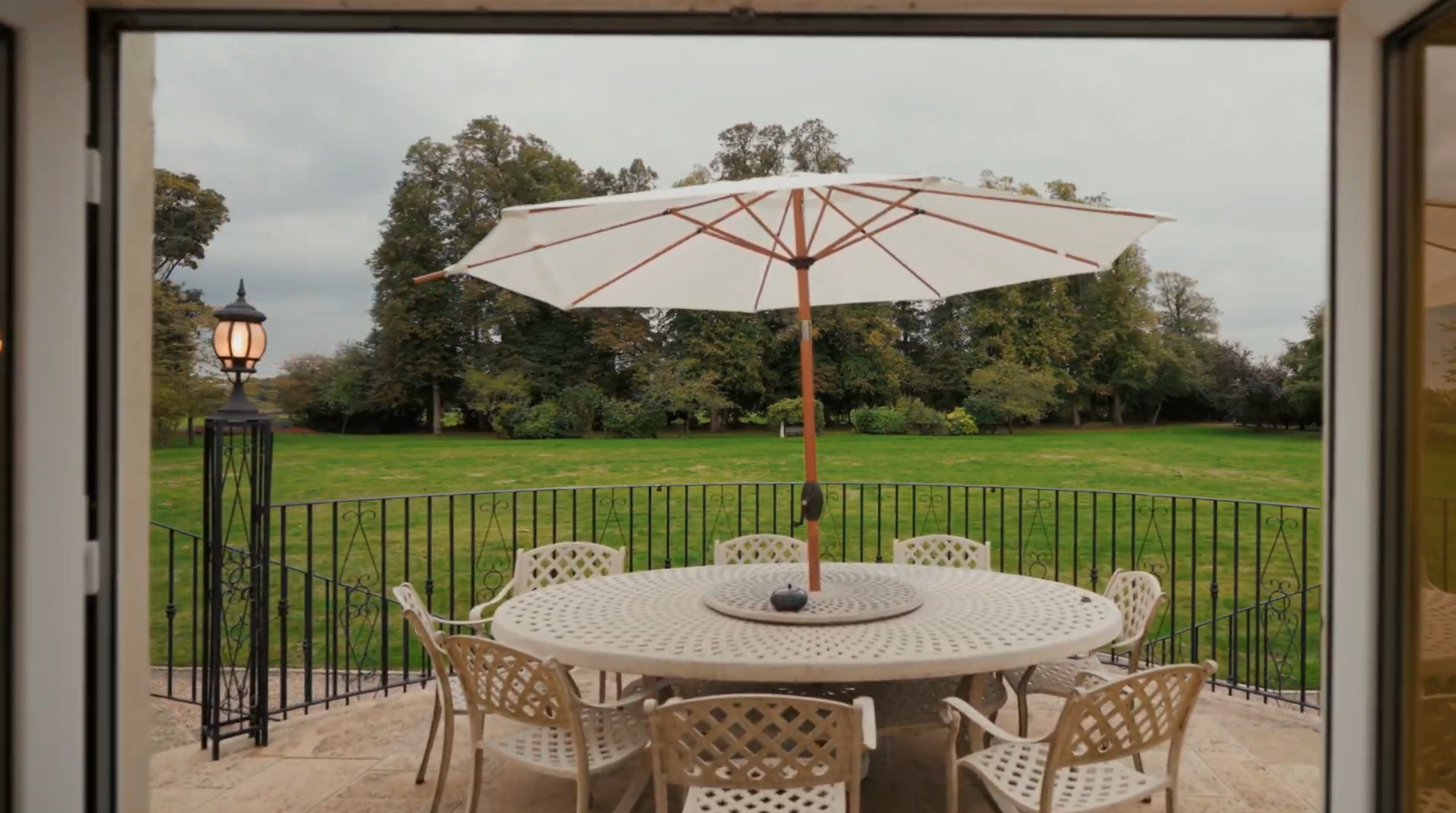 Langley Lodge  at 13.09.15.png