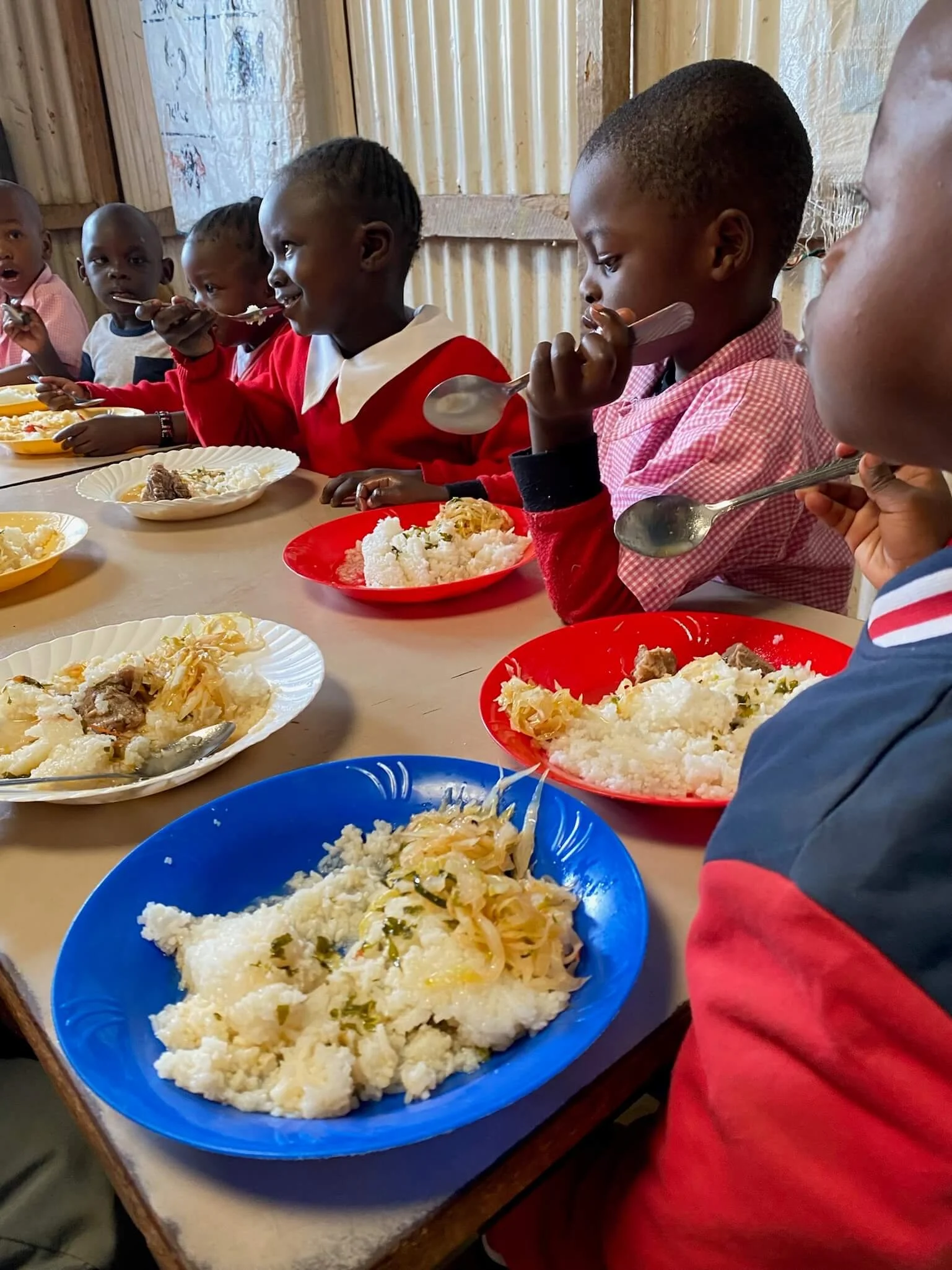 Kibera - school lunches 2.JPG