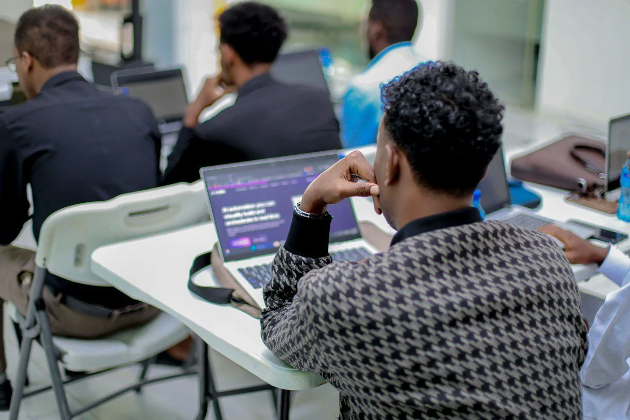 Hargeisa GDG Chapter : AI Agents, Agentic AI, Workflows