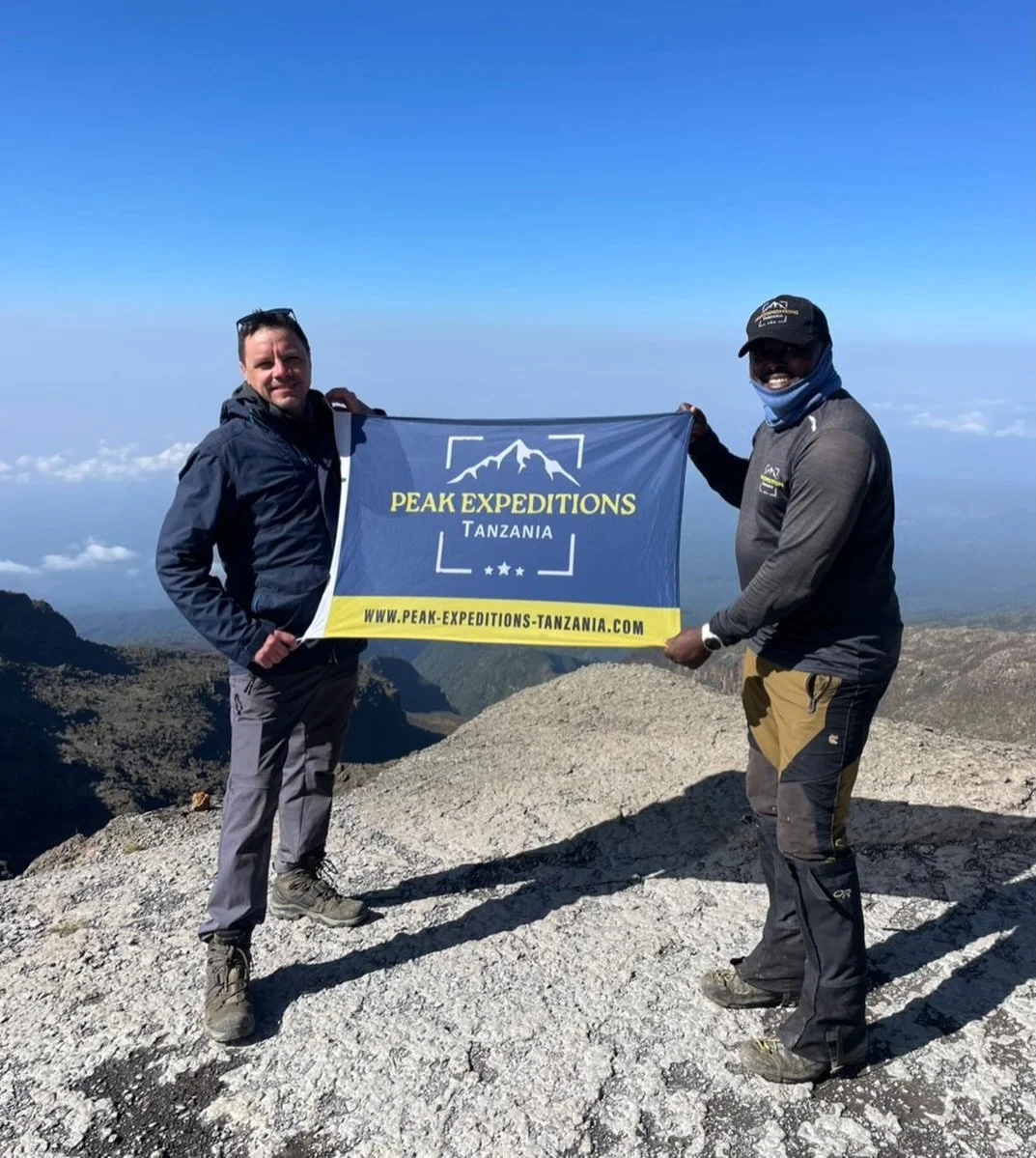 Achievement unlocked ✔️ Standing at the top of the great Barranco. Great work Ed 

#GreatBarrancowall
