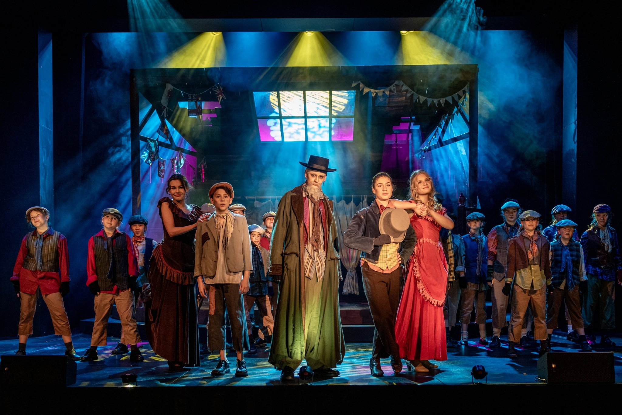 Congratulations to @wesleycollege_melbourne on an absolutely magnificent production of Oliver!

The incredible atmosphere and visual scope of the show were truly impressive.

Starlite Productions supplied the lighting equipment used by Lighting Desig
