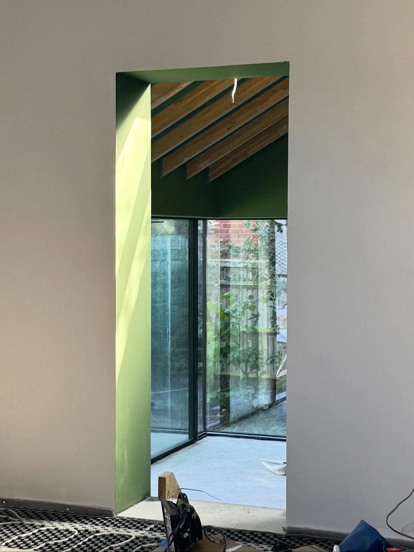 Progress photos of an exciting project nearing completion. This extension and refurbishment project is full of lovely details and materials, and will be a beautiful family home. More to come....
#familyhome #sustainablehome #onsite #underconstructio