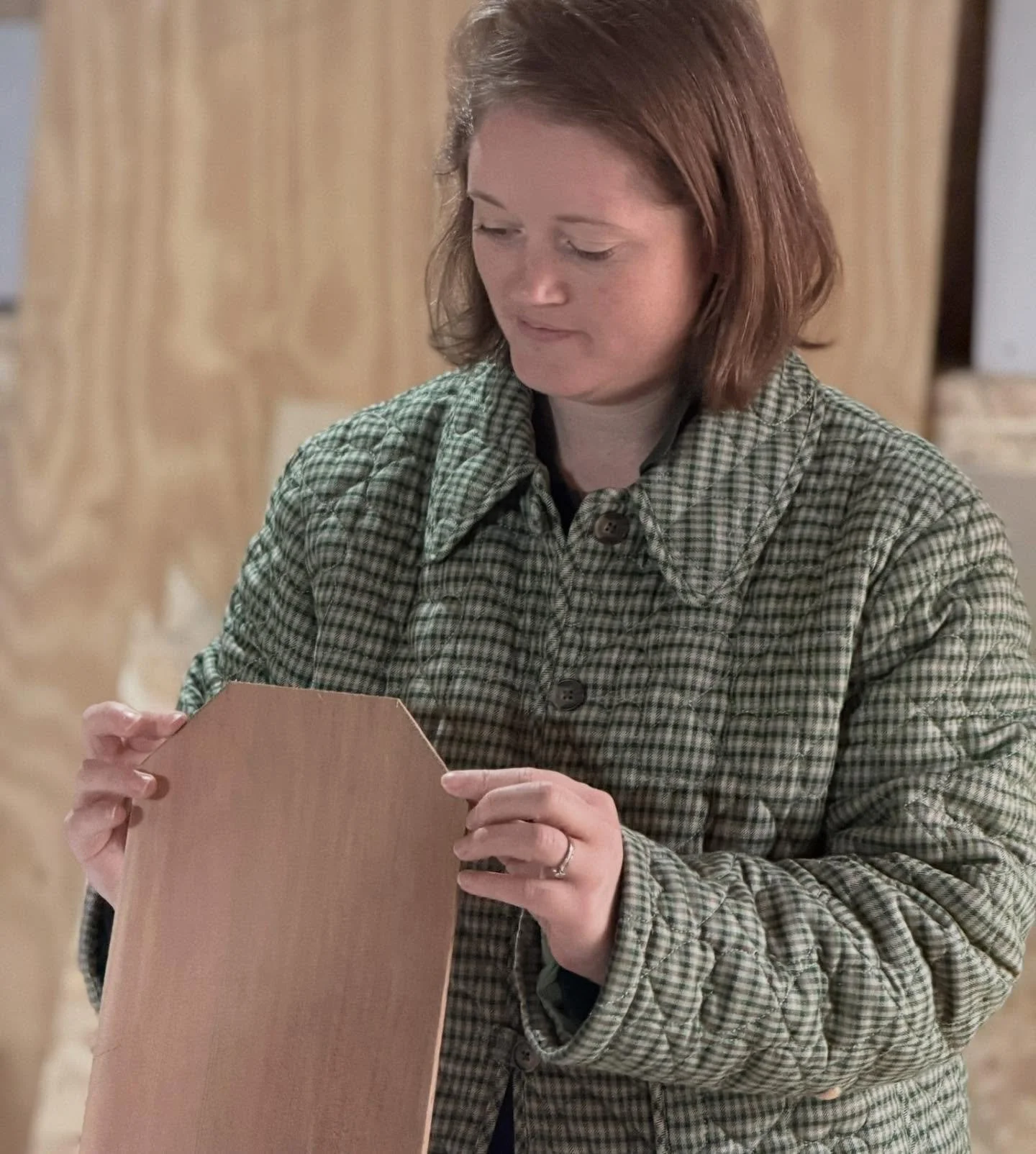 Great day on site today, choosing a profile for the timber shingle cladding and seeing the wood fibre insulation going in 👌
This super eco extension has no plastics or steel 💚
#woodfibre #woodfibreinsulation #naturalproduct #timberframe #eco #sus