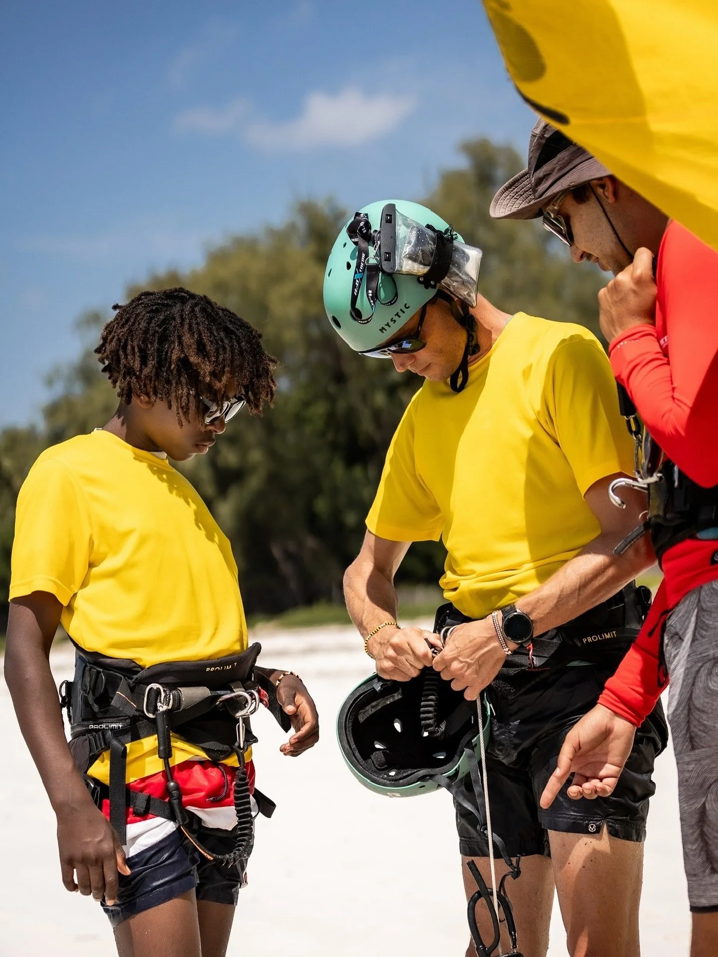 You know it&rsquo;s Kaskazi when the wind starts to whisper before sunrise and the lagoon looks like glass. 💨

Boards lined up, smiles everywhere, lessons rolling, and that feeling of &ldquo;this is where I&rsquo;m meant to be.&rdquo;

The wind&rsqu