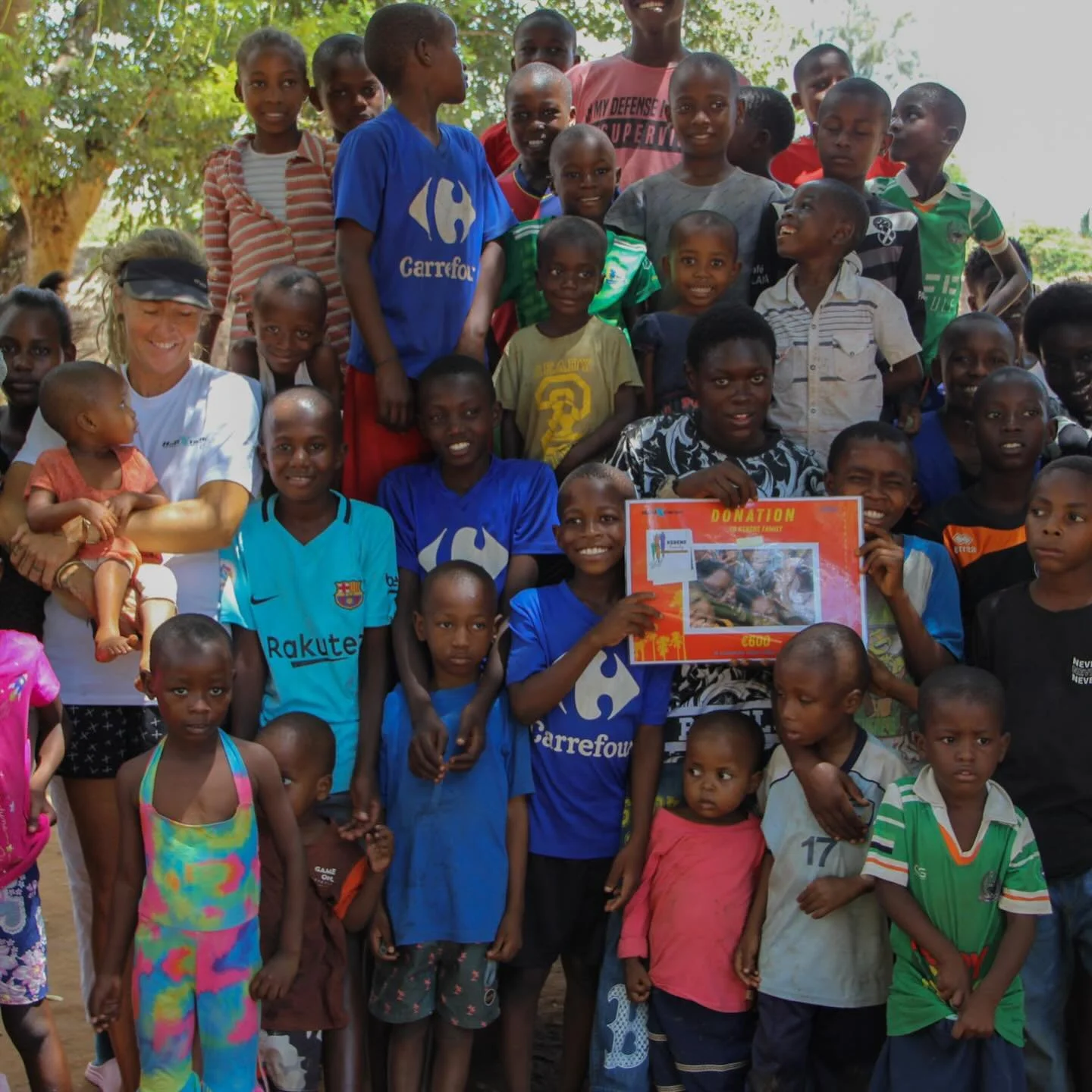 Giving back 💙

H2O Extreme has donated &euro;600 to Kebene Family -  Kebene Family is a project that takes care of orphans and street children in Kenya.

We got connected to KeBeNe through one of our students, Erik, who was volunteering with them. E