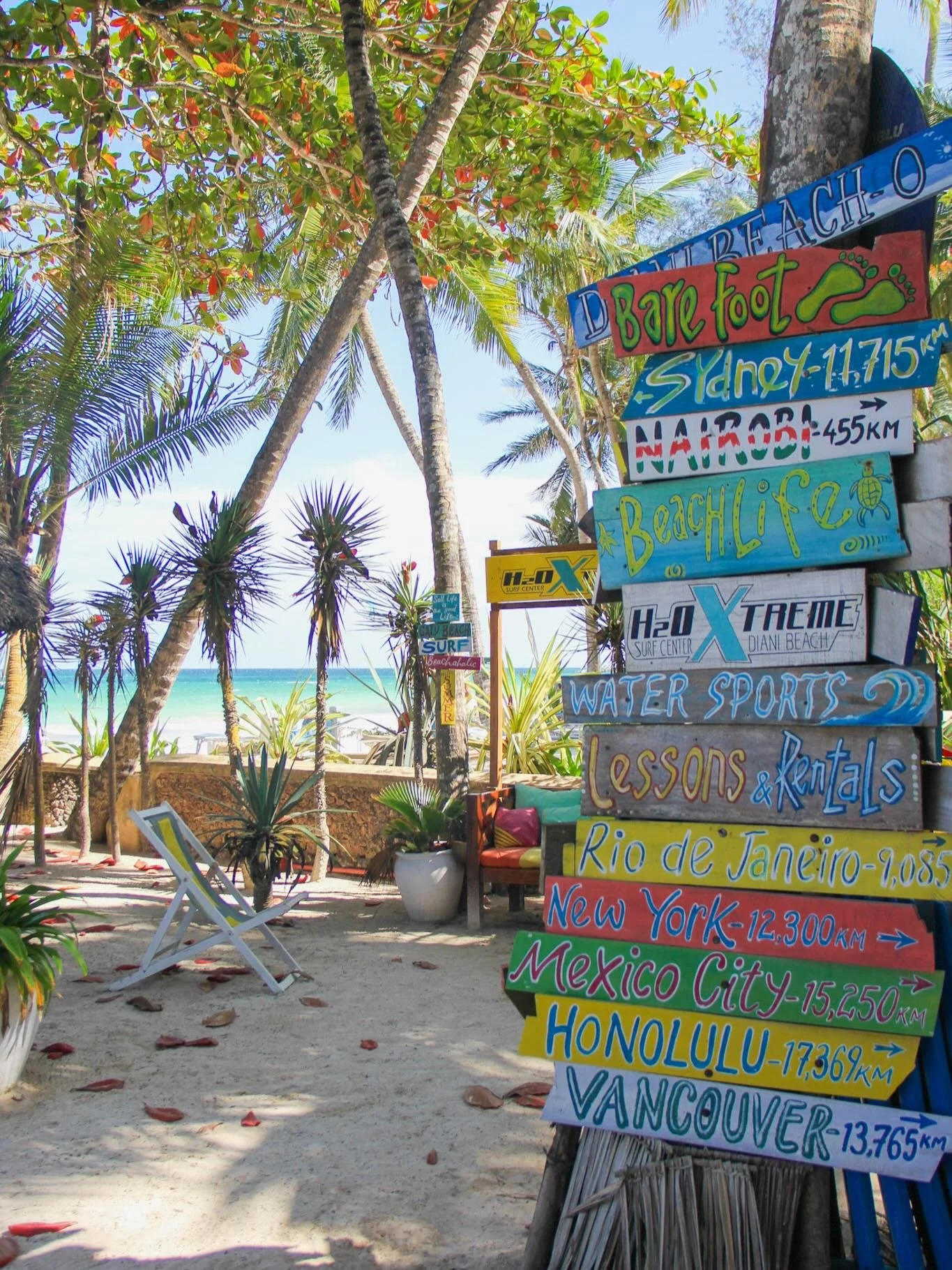 Low season, Blue Marlin style 🌴

Shady palms.
Ocean views.
Colorful corners everywhere you look.

The wind might slow down, but the good vibes and activities never do.

📸 by @ichi.go.ichi.works 

#H2oExtreme #DianiBeachKenya #KiteSurfSchool #VisitK