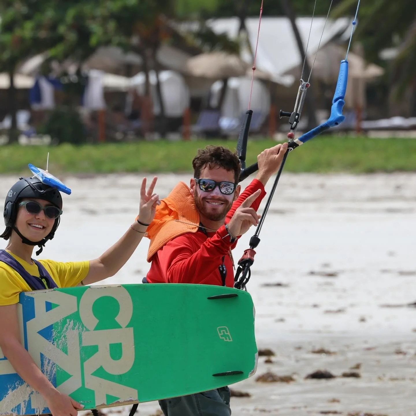 At H2O, your safety and progression come first. 🤙

Our instructors and assistants maintain the highest standards - fully IKO certified, teaching with top-quality gear, and guiding you every step of the way with radio support in your ear while you&rs