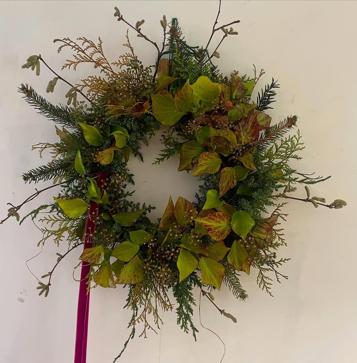 Reluctant as I am to think about winter and Christmas during such a lovely autumn needs must. 

I&rsquo;m contemplating running a couple of winter wreath workshops but would like to gauge interest / have a show of hands of those of you who might like