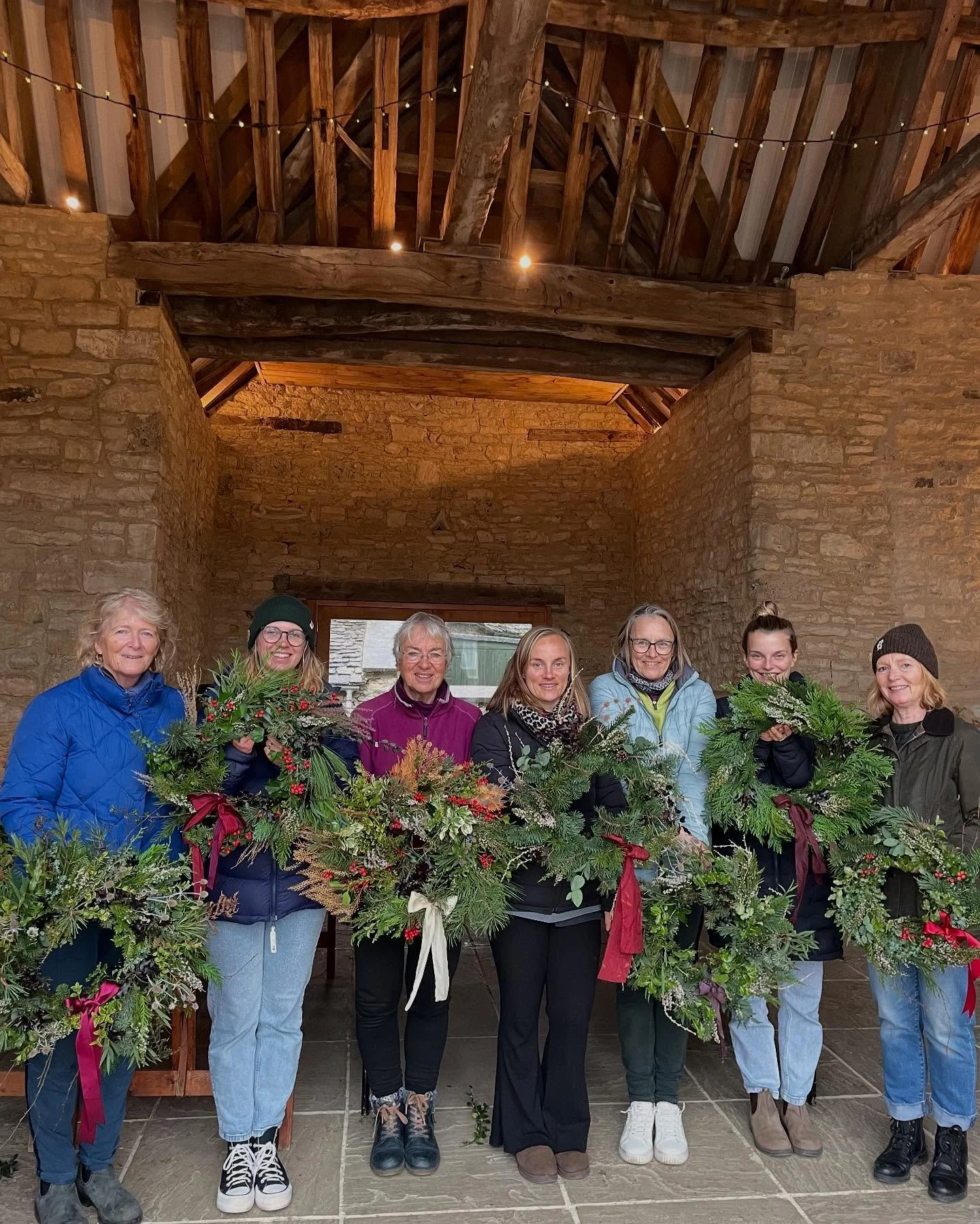 What a delight to spend the morning with these lovely ladies, teaching wreath making. They all created beautiful and unique wreaths. Thank you all for booking on to my first workshop, it felt very special. 
Thank you to Tori @saxonbarn for the wonder