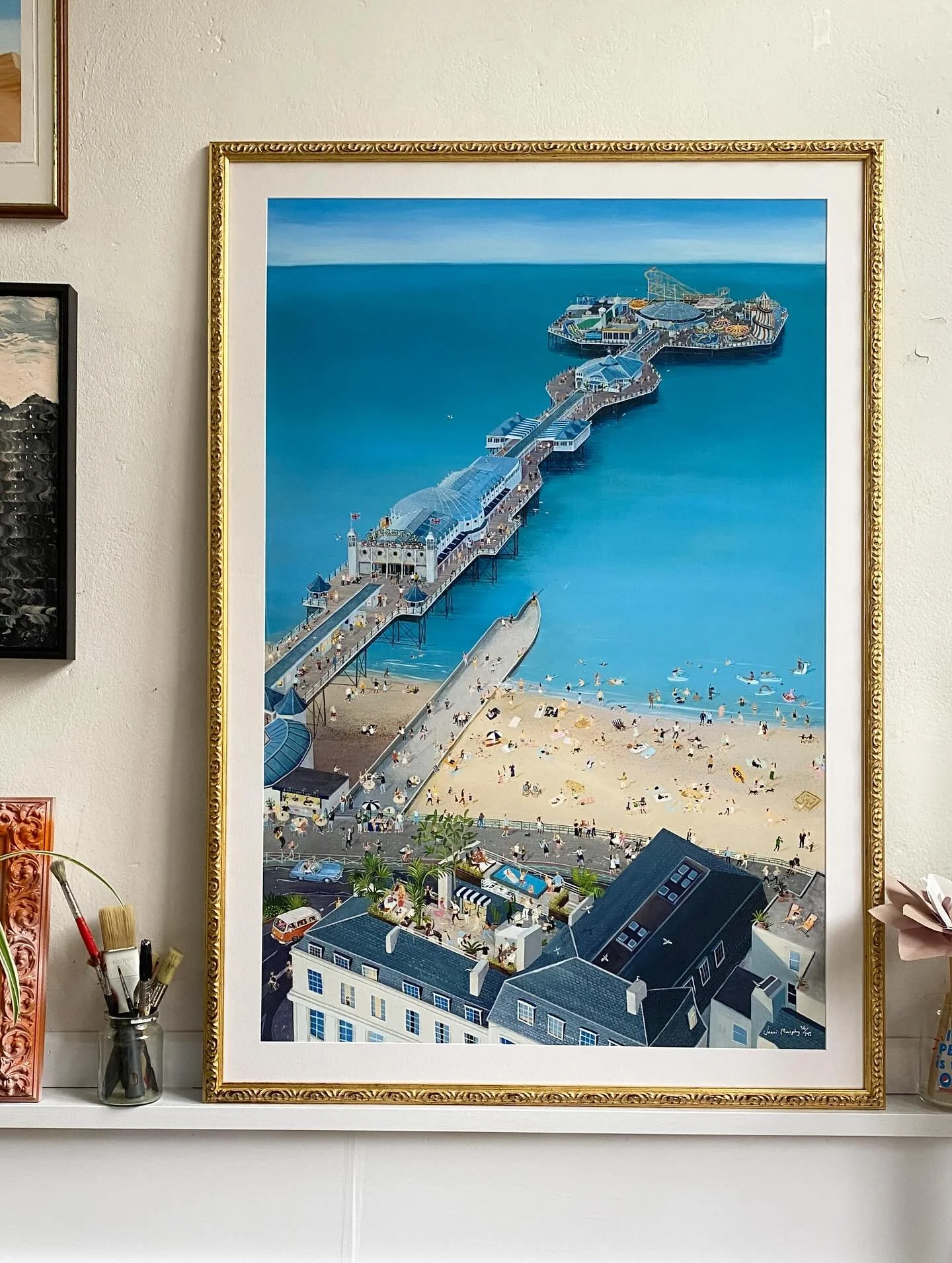 A statement frame for a statement piece.

A classic finish to this beautifully intricate @jennimurphyart print which sits nestled nicely in  a 25mm ornate finished gold frame. Clean bright white mount to surround the best pier around (slightly bias b