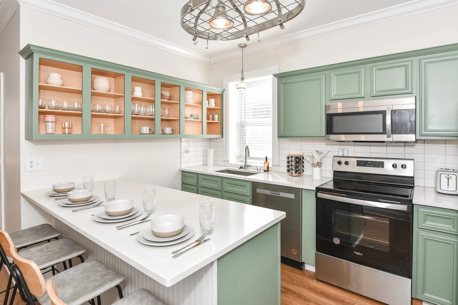 St. Louis Getaway (1F)