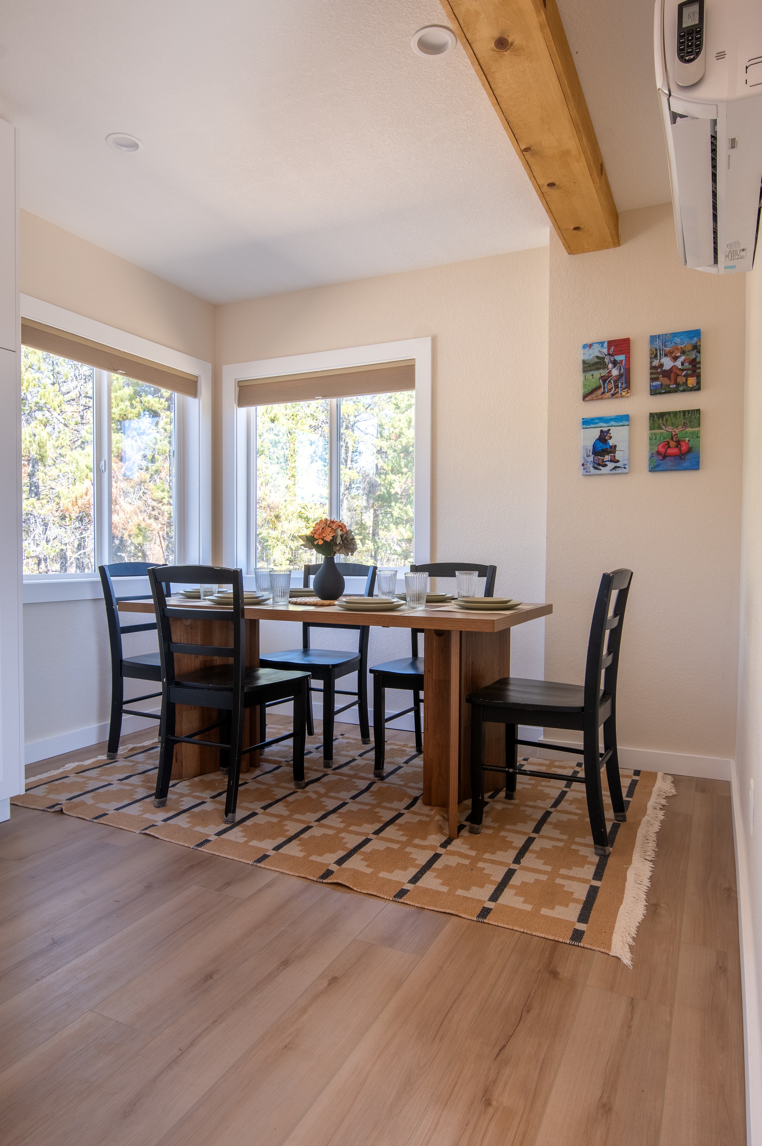 Dining room.jpg