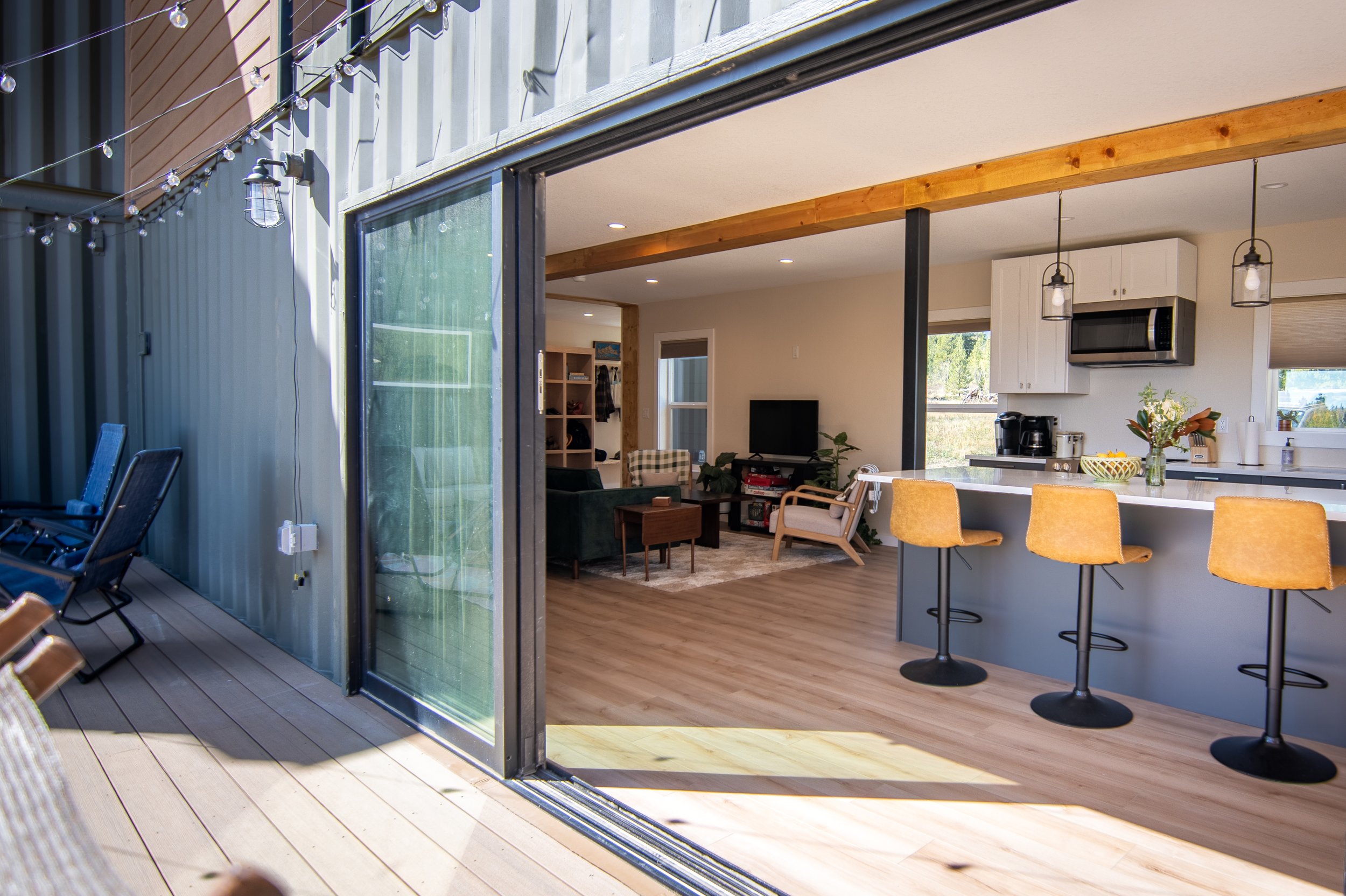 Indoor_Outdoor pano.jpg