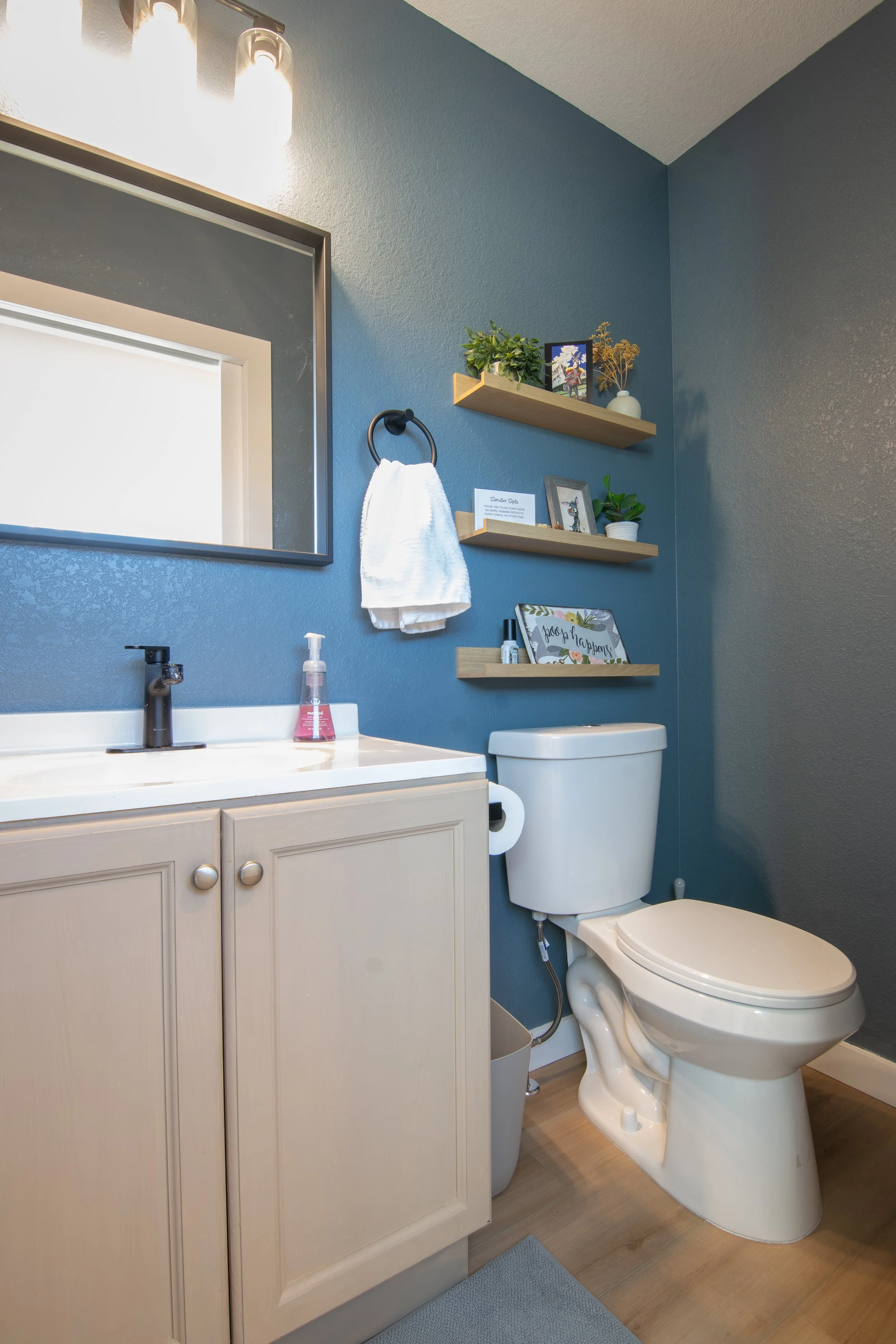Upstairs bathroom.jpg