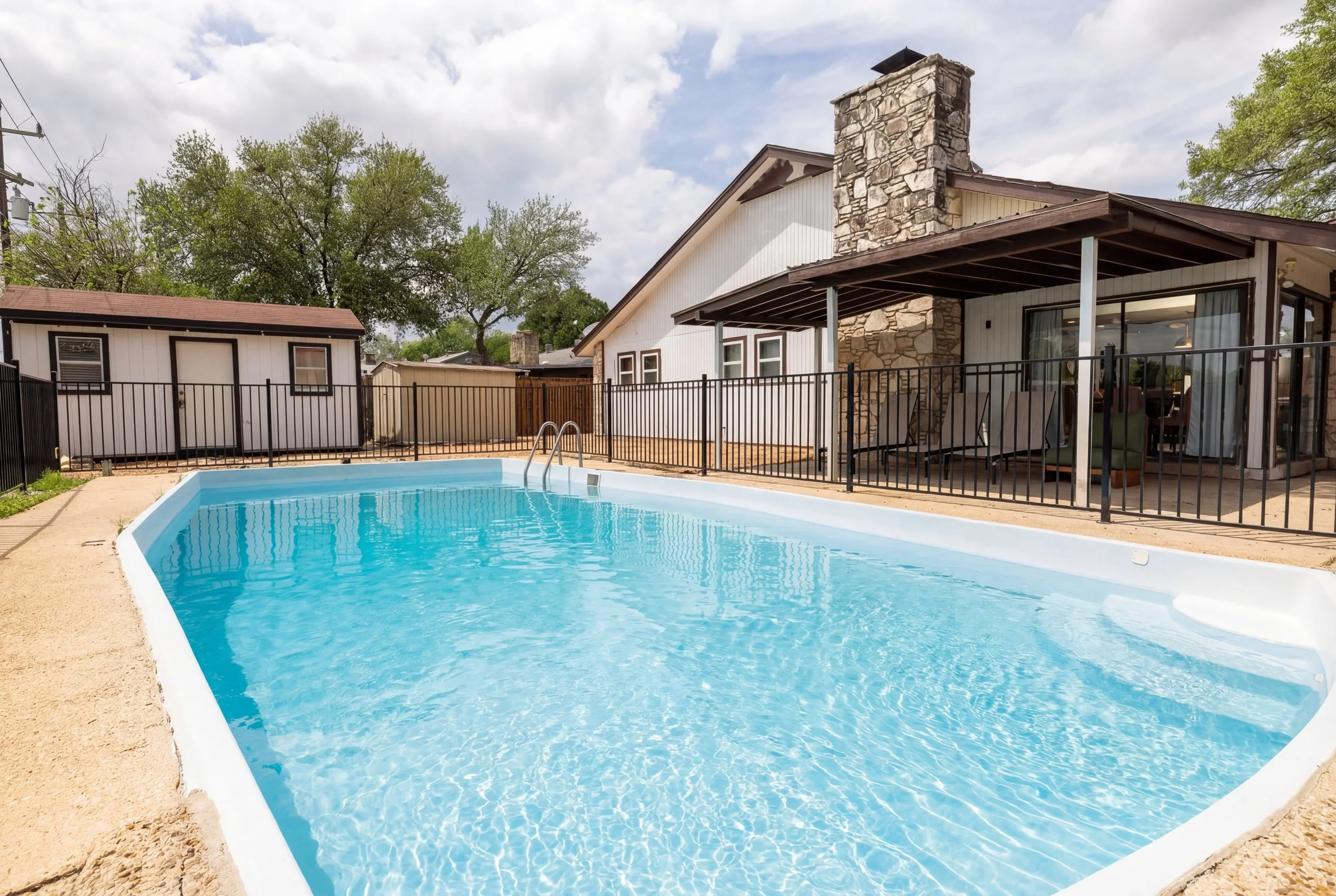 AirbnbHomeSanAntonio-165.jpg