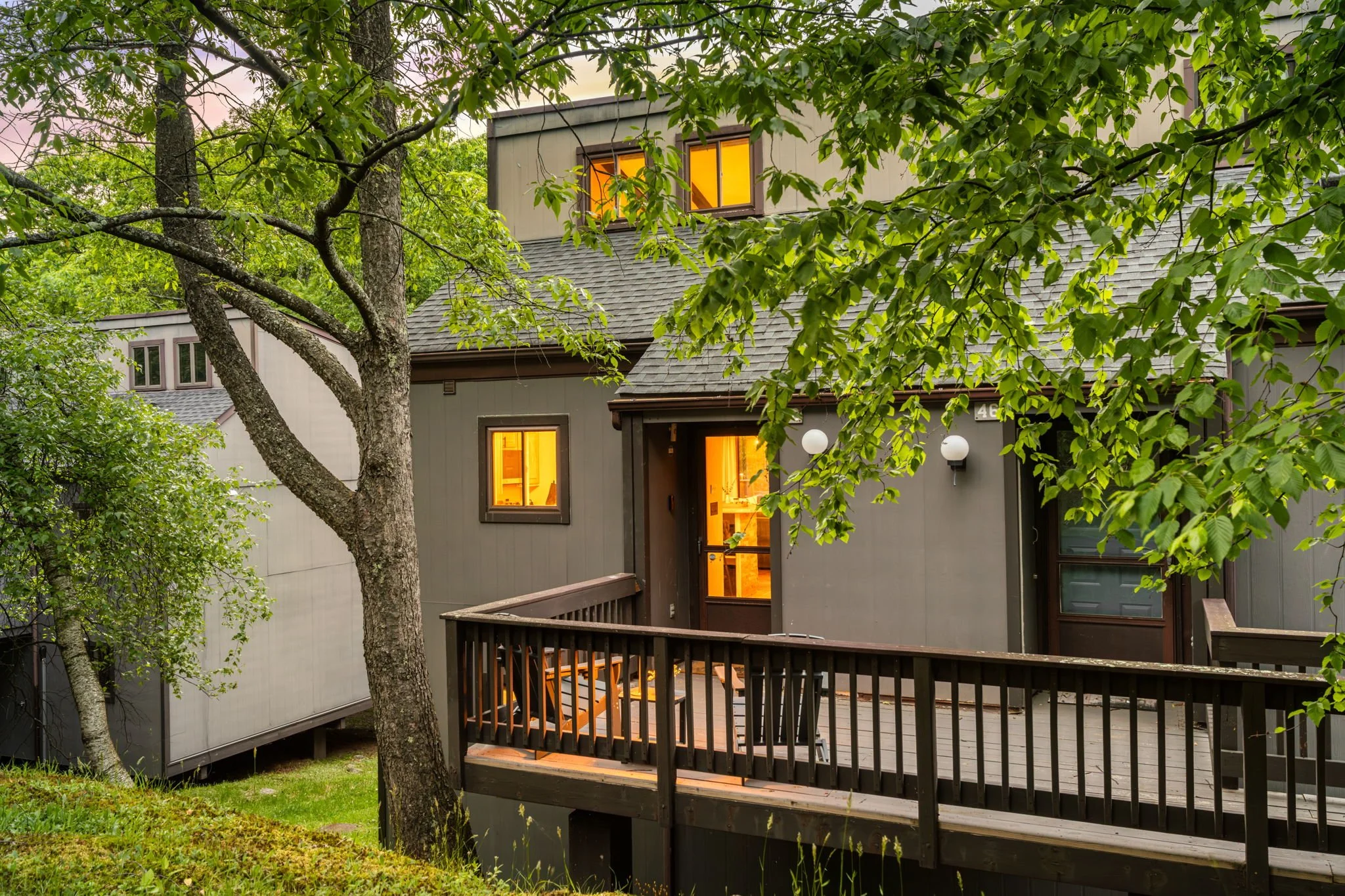 48-Slalom-Way-Tannersville-PA-18372-airbnb-002-twilight.jpg