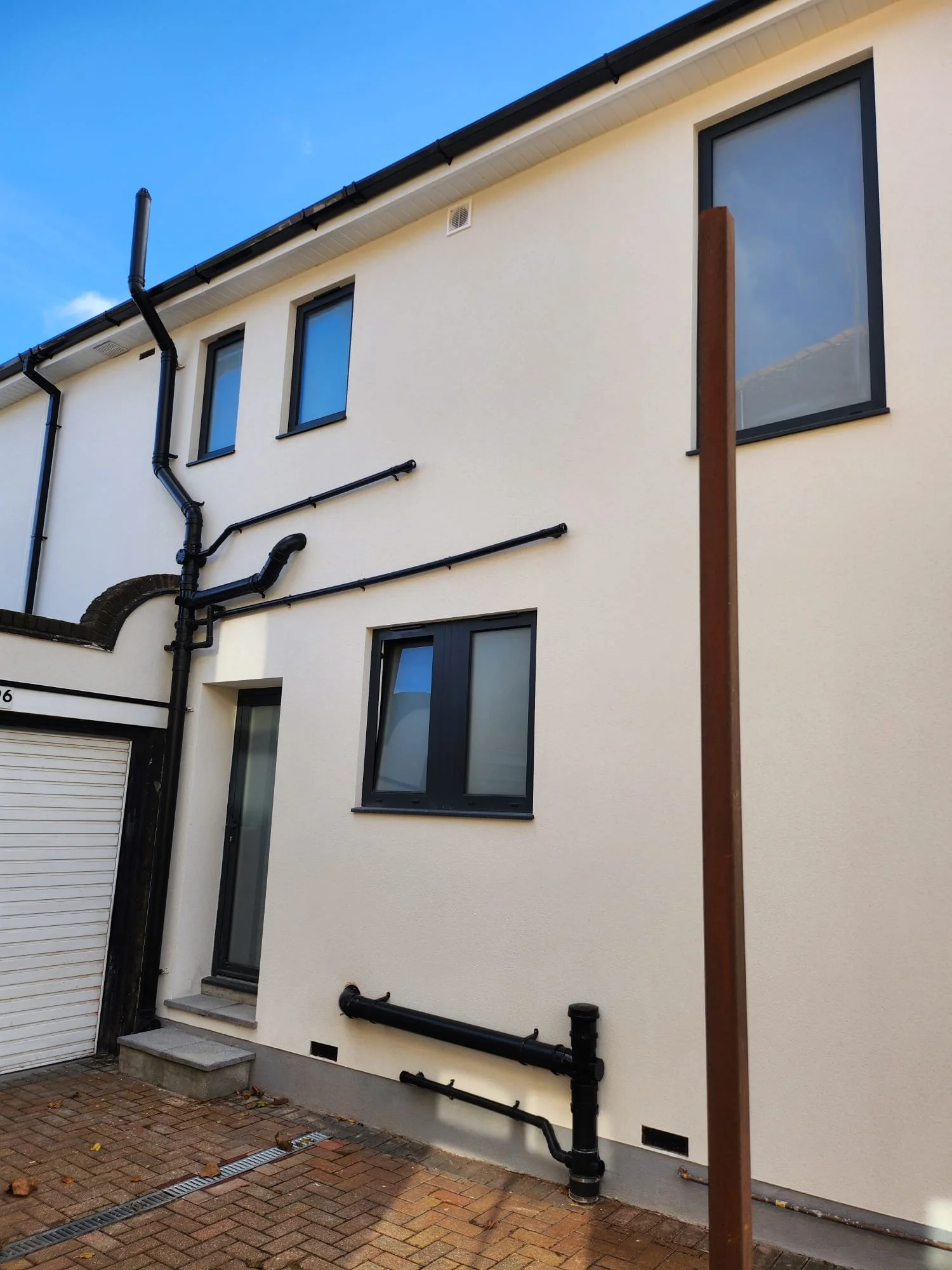 Custom Aluminium WIndows in Fulham  property designed by AtoZ