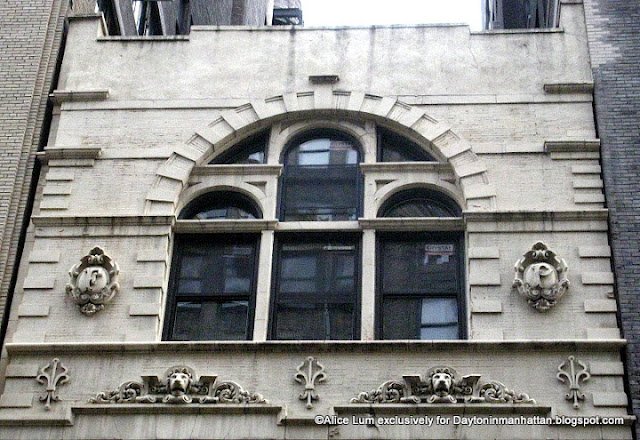 Photo by Alice Lum, The Daytonian in Manhattan, 2012.