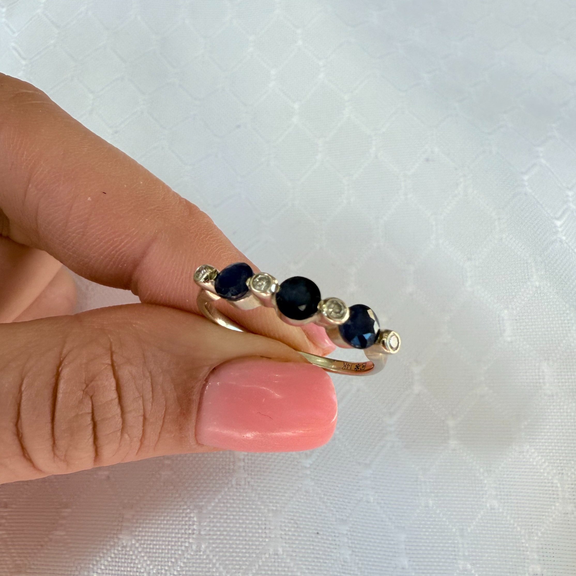 14k Sapphire & Diamond Ring