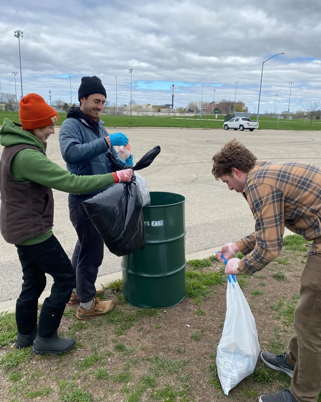 April 20th was our first park clean up celebrating Earth Day with @madisonparkswi 🌎🌳💫