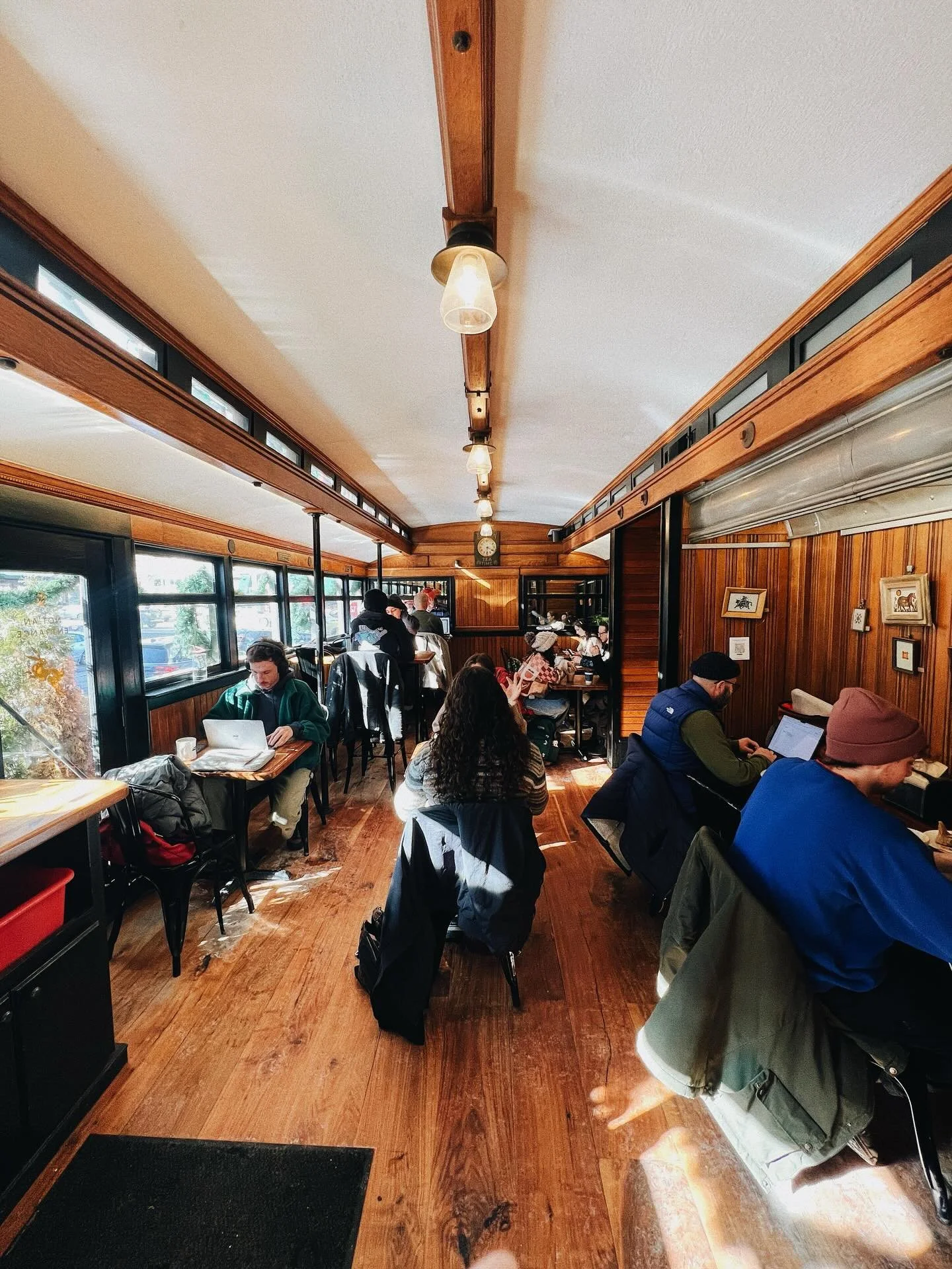 Forever and always one of our favorite frames of our space.
&bull;
Make sure to come through and check out all of the amazingly gorgeous works from @thehomegrownprintshop, all of which are for sale!