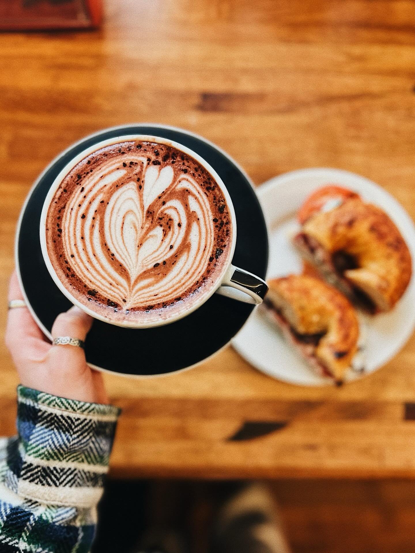 48&deg; headed our way this weekend? We&rsquo;ll drink to that!