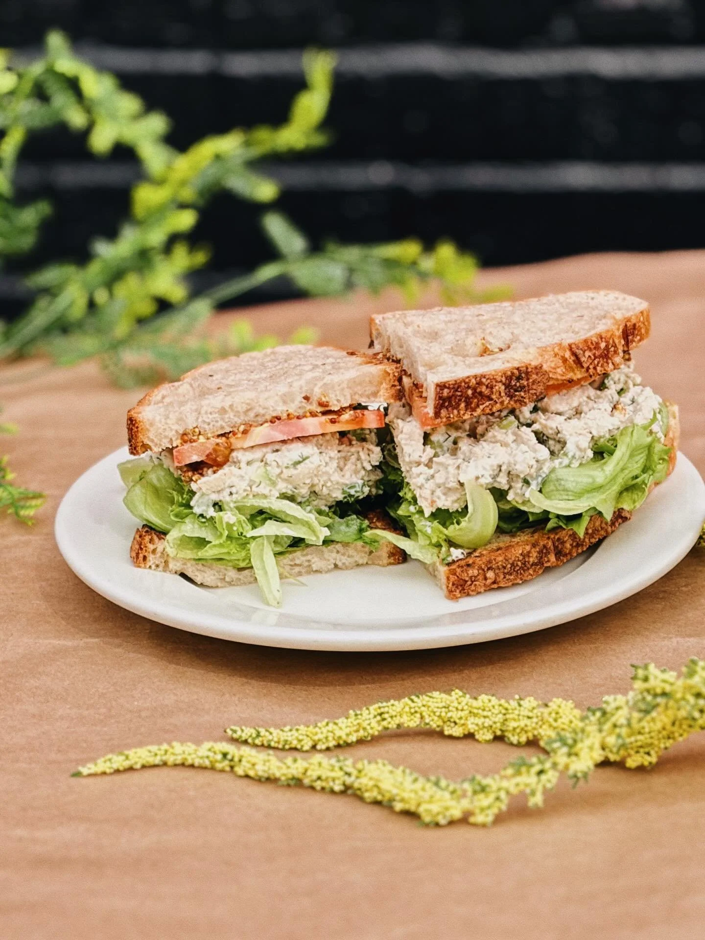 Vegan Chicken Salad is back, folks! 
&bull;
The perfect filling lunch for this warm weather!