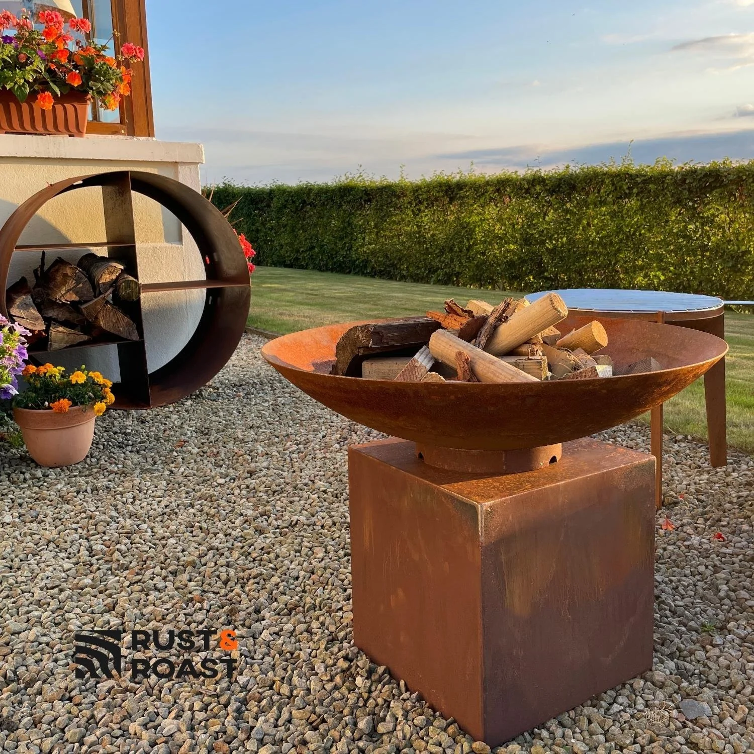 Steel Fire Bowl with Corten Steel Pedestal/Modern outdoor Fire Pit