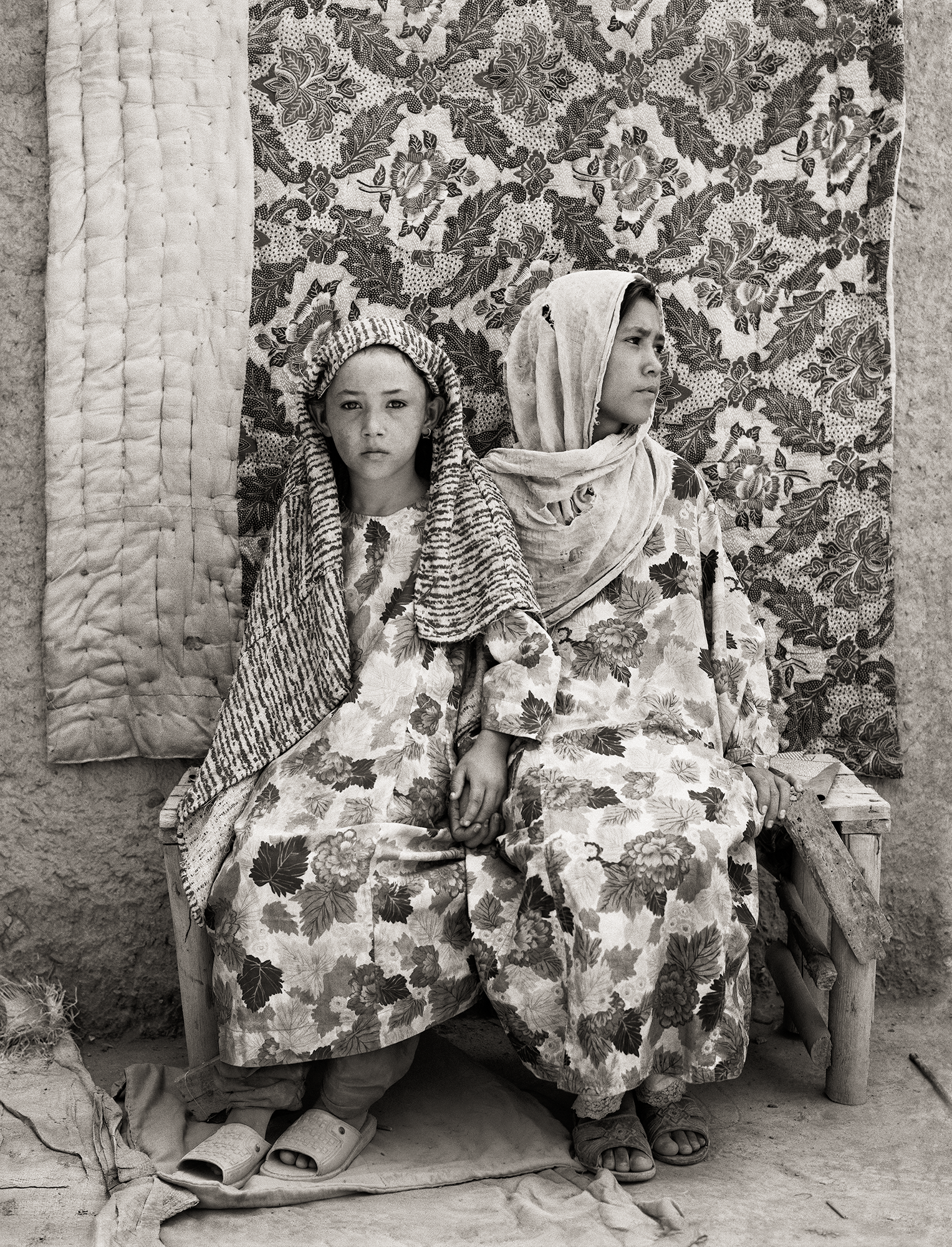 Sisters, Sima and Shahima, Afghan refugee village, Nasir Bagh, northwestern frontier
province, Pakistan, 1996 © Fazal Sheikh