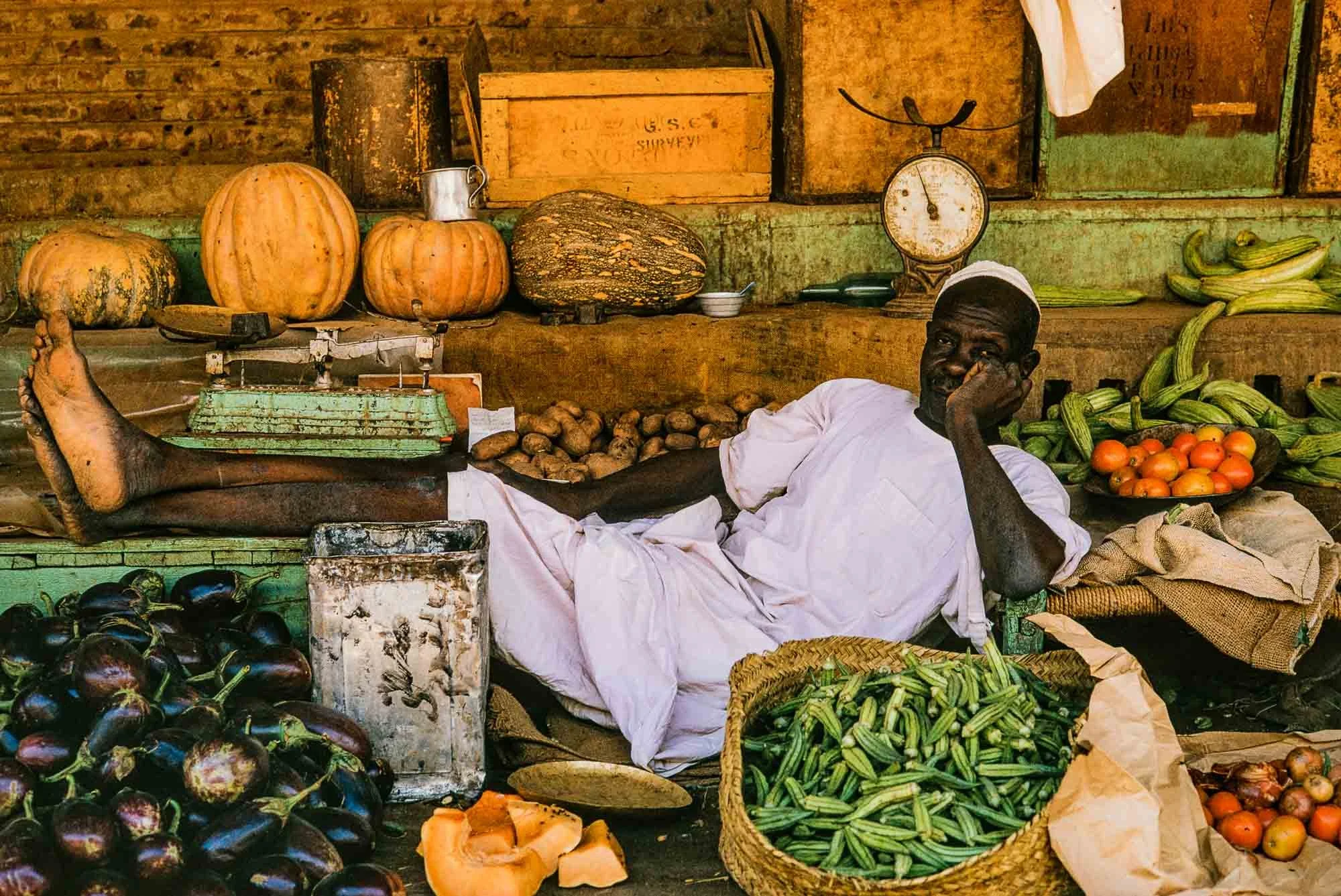 Vegetable Man, Khartoum, Sudan, 1975 © Jay Maisel
