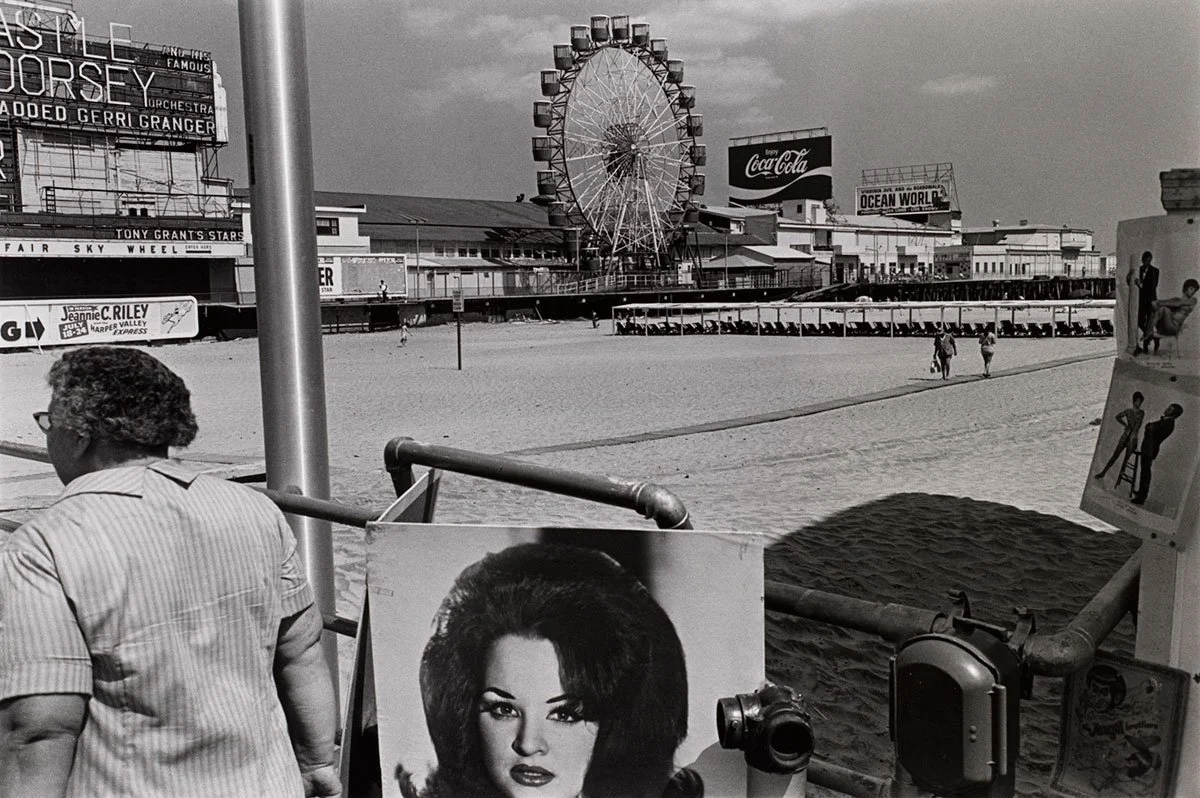 Atlantic City, New Jersey, 1971 © Lee Friedlander. Courtesy the artist and Fraenkel Gallery
